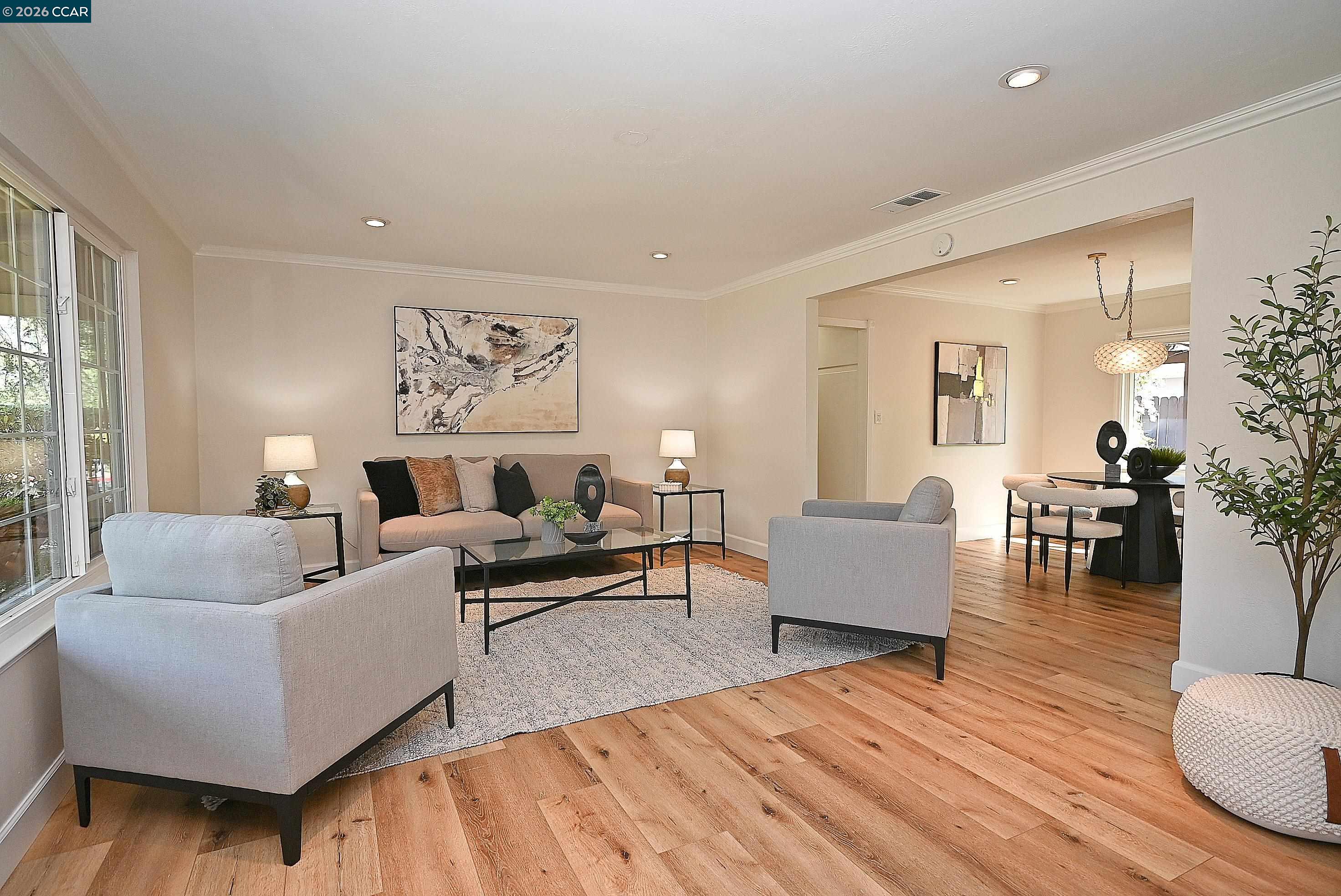 Detail Gallery Image 3 of 38 For 385 Maureen Ln, Pleasant Hill,  CA 94523 - 3 Beds | 2 Baths