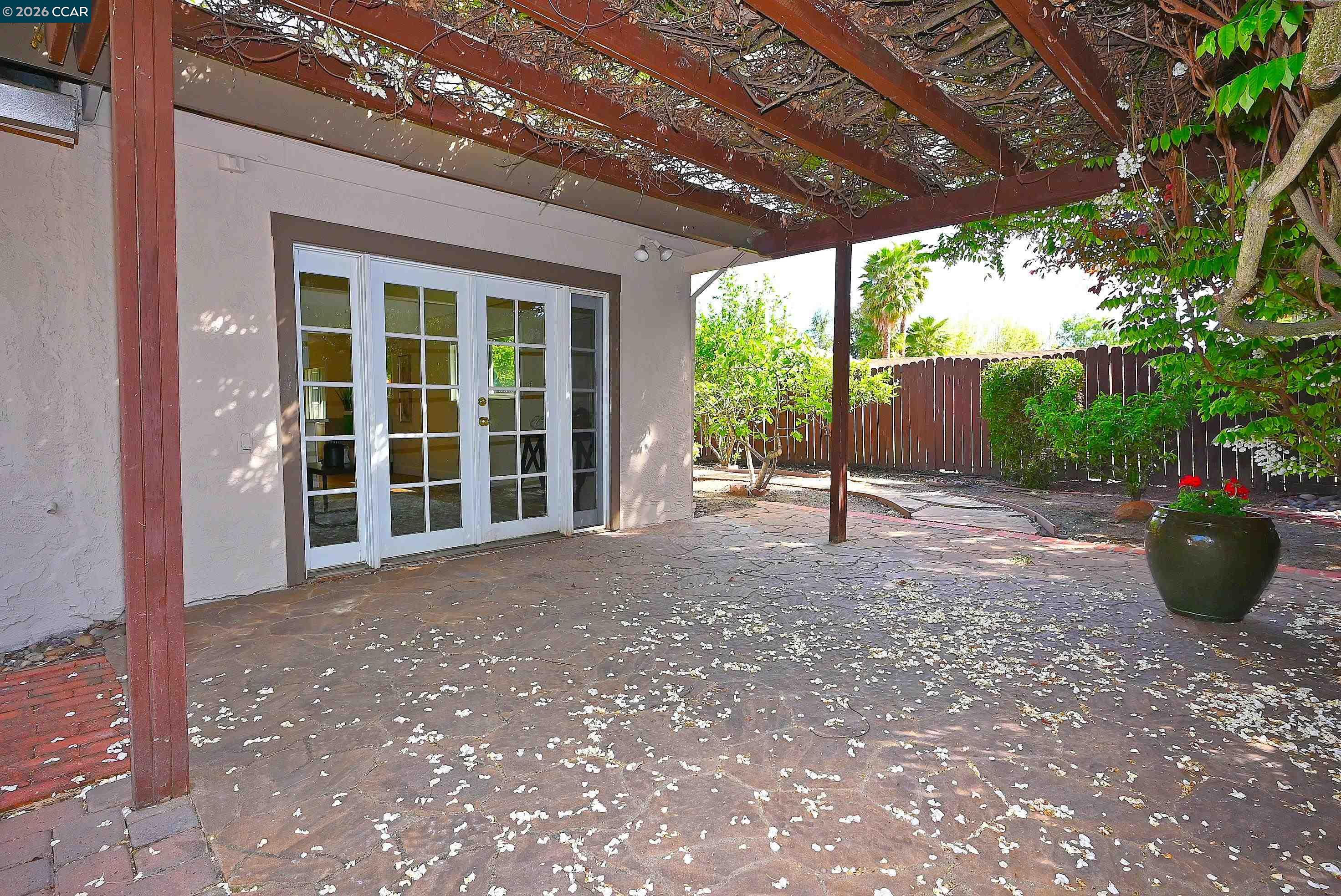 Detail Gallery Image 29 of 38 For 385 Maureen Ln, Pleasant Hill,  CA 94523 - 3 Beds | 2 Baths