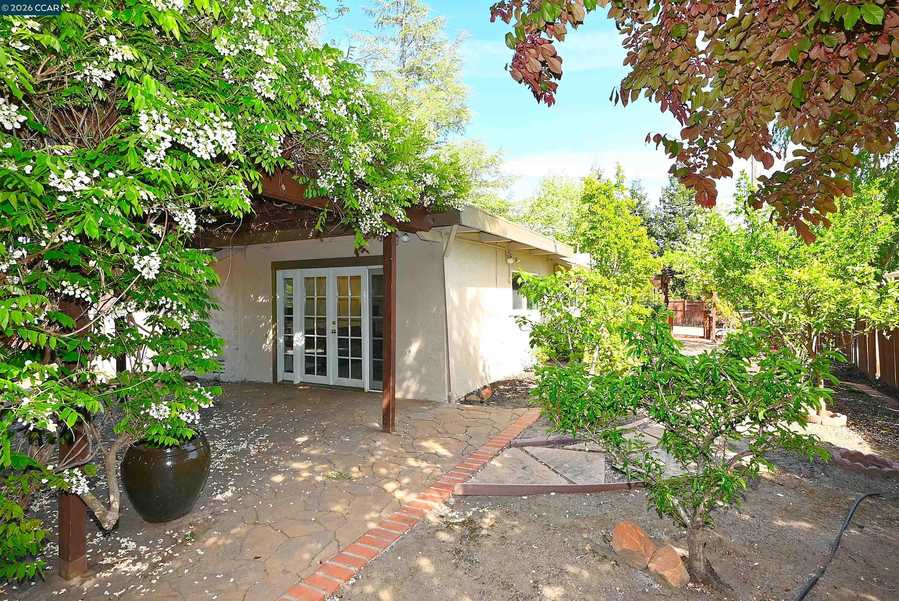 Detail Gallery Image 30 of 38 For 385 Maureen Ln, Pleasant Hill,  CA 94523 - 3 Beds | 2 Baths