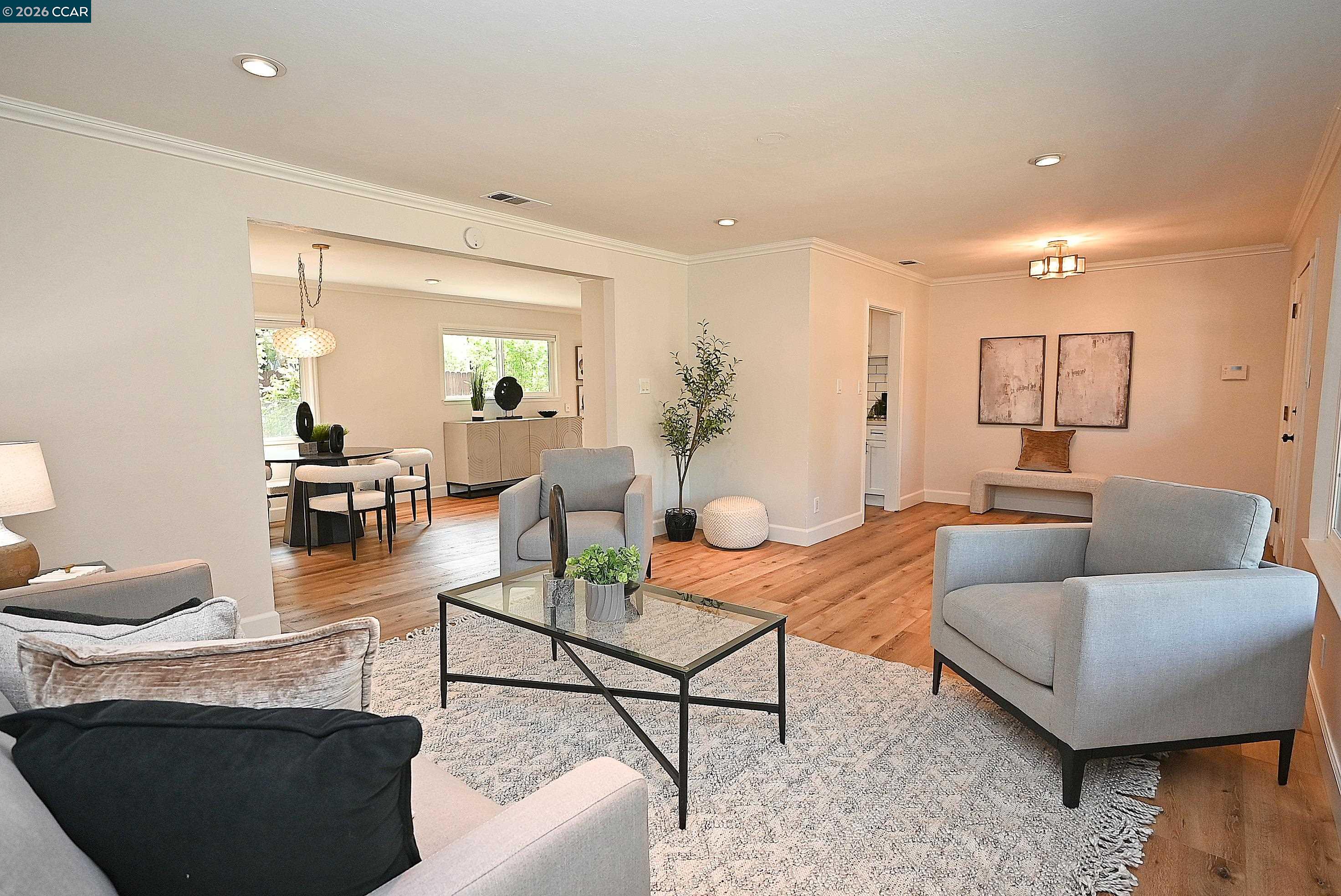 Detail Gallery Image 4 of 38 For 385 Maureen Ln, Pleasant Hill,  CA 94523 - 3 Beds | 2 Baths