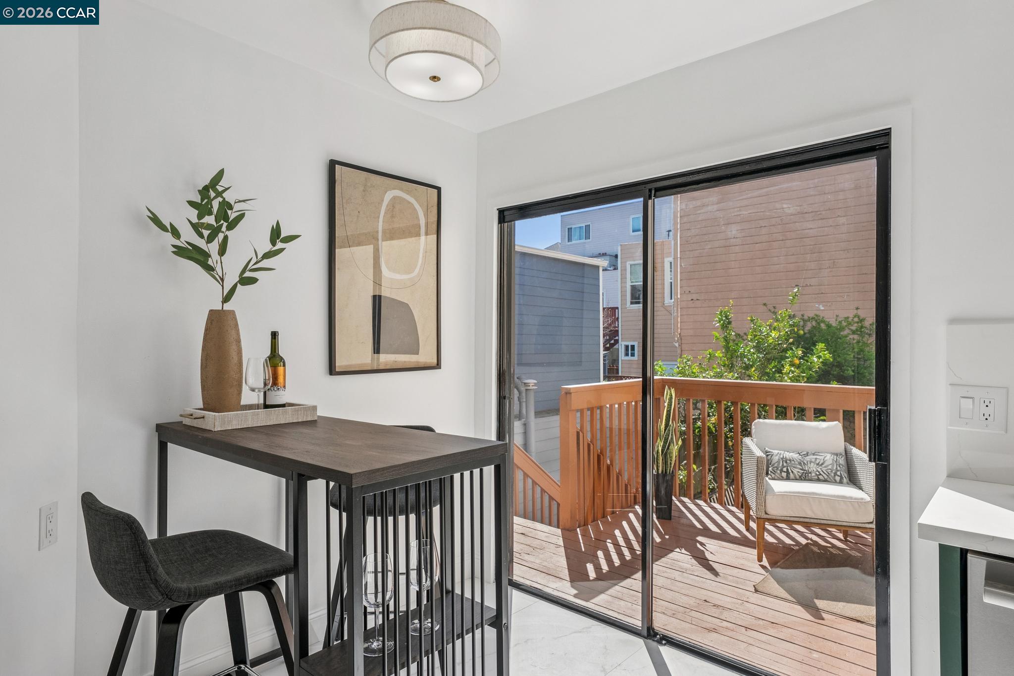 Detail Gallery Image 14 of 40 For 607 6th Ave, San Francisco,  CA 94118 - 3 Beds | 3 Baths