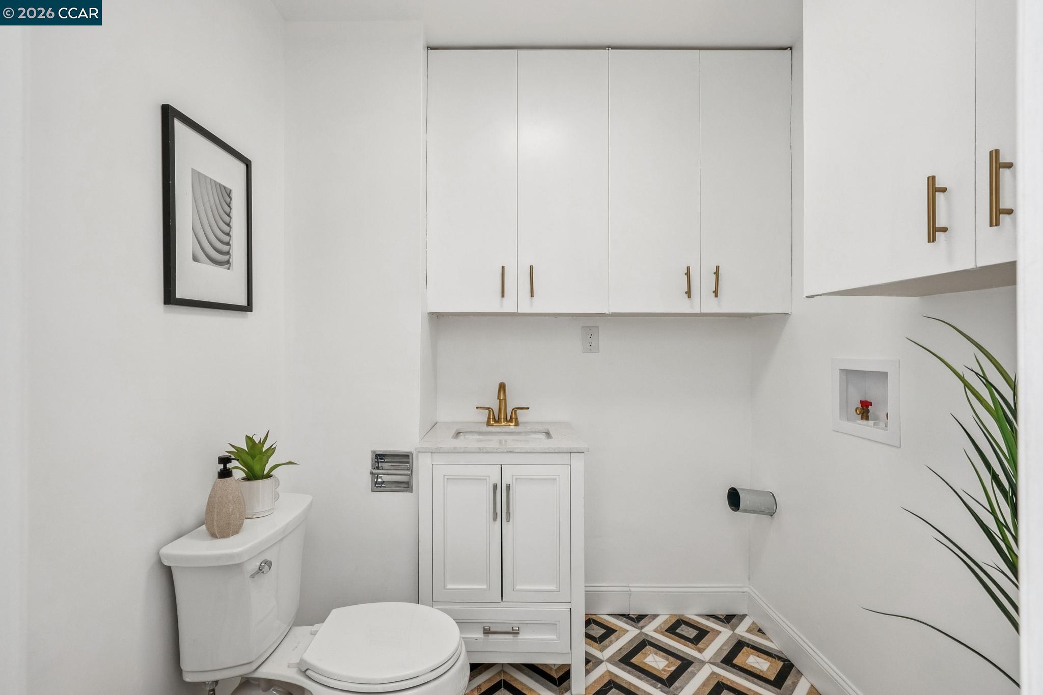 Detail Gallery Image 35 of 40 For 607 6th Ave, San Francisco,  CA 94118 - 3 Beds | 3 Baths