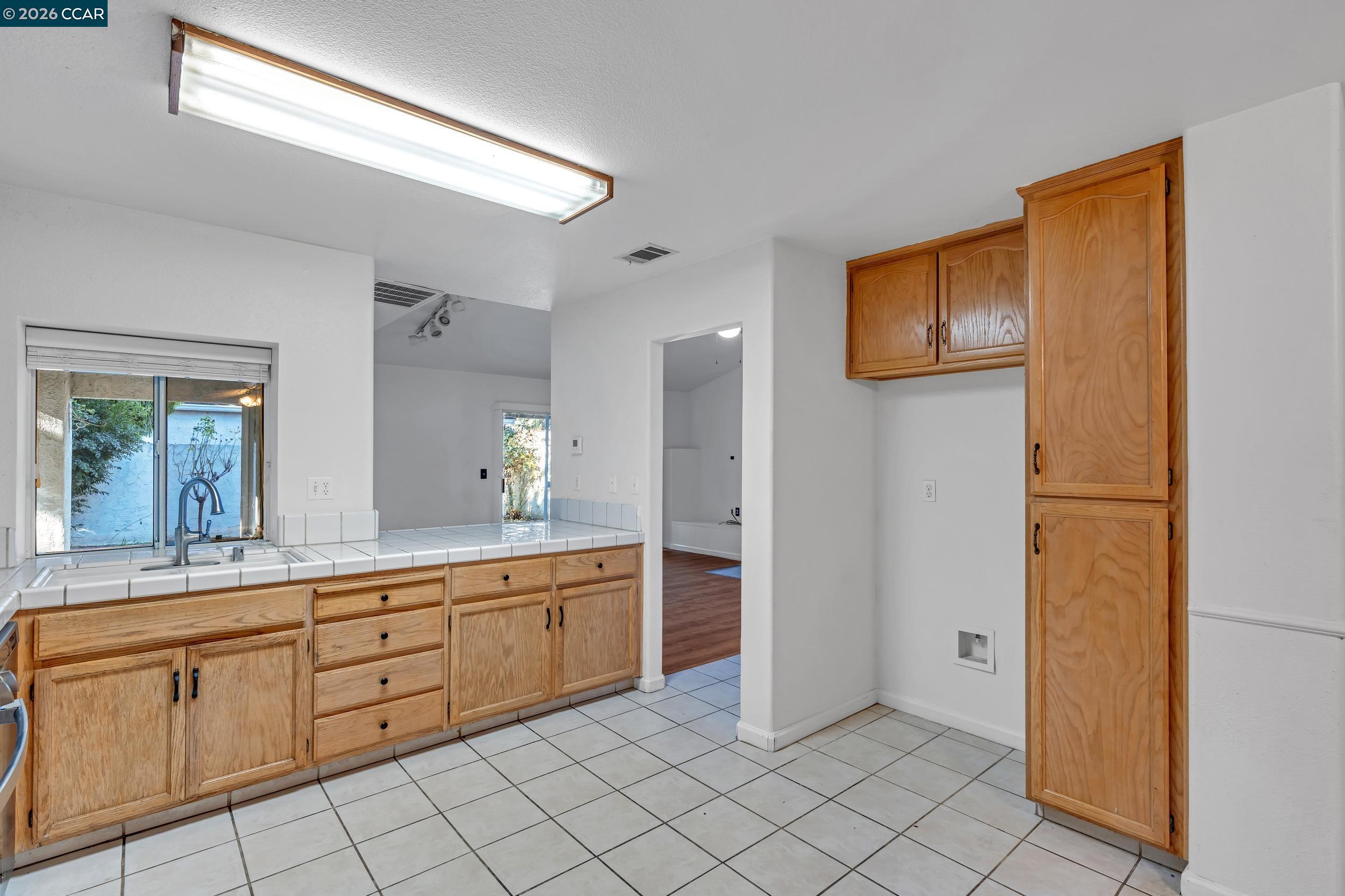 Detail Gallery Image 20 of 22 For 3735 Ignacio Cir, Stockton,  CA 95209 - 3 Beds | 2 Baths