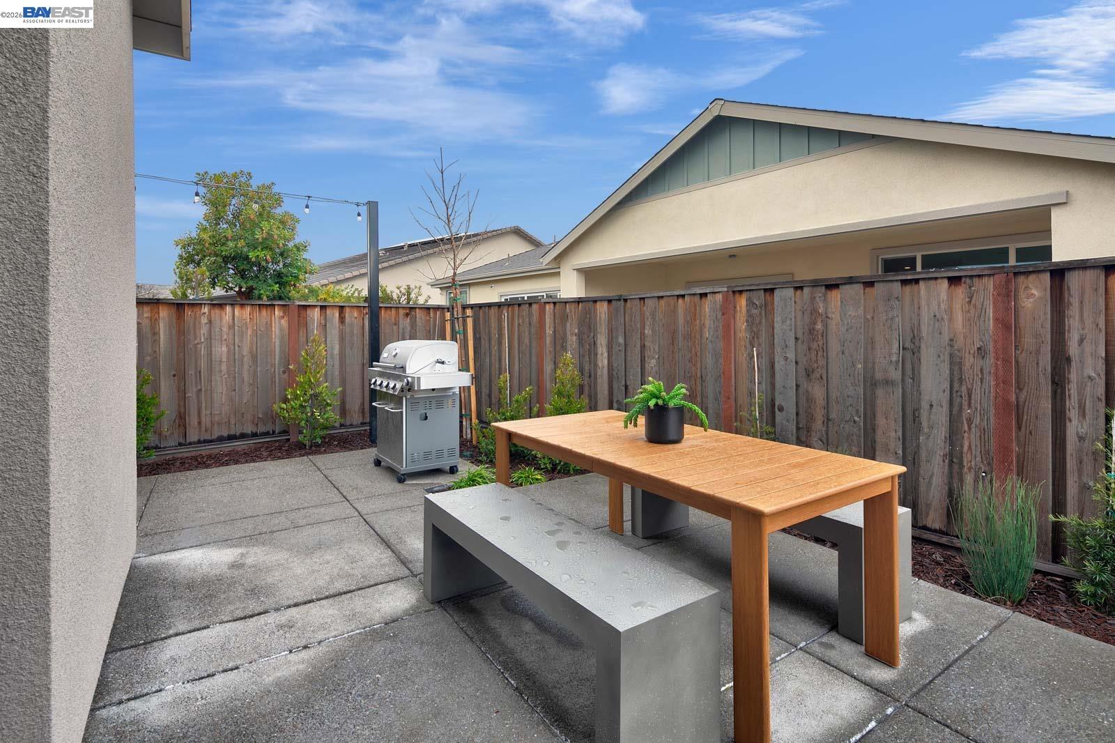 Detail Gallery Image 45 of 60 For 889 Conrad Street, Manteca,  CA 95336 - 2 Beds | 2/1 Baths