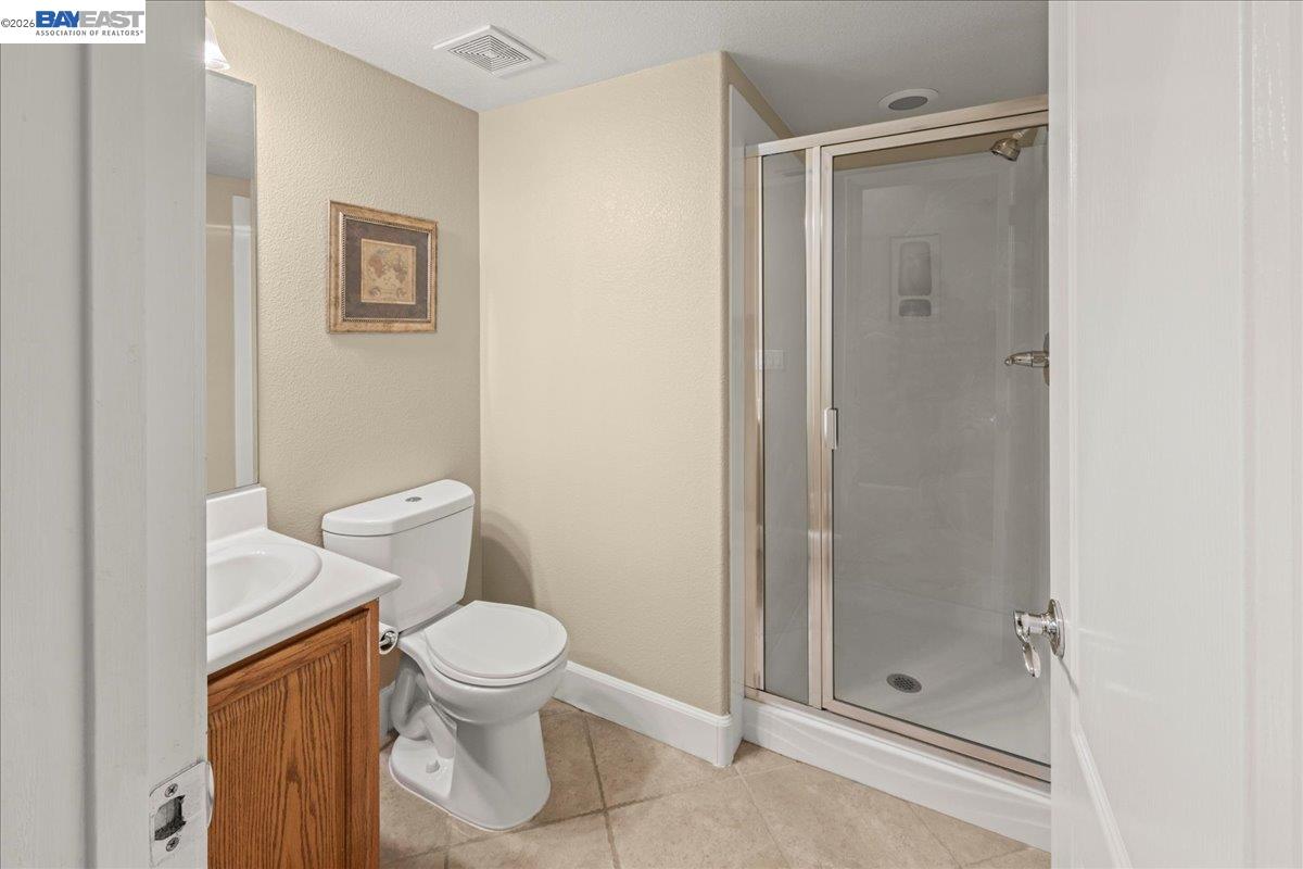 Detail Gallery Image 24 of 50 For 107 Limestone Cmn, Livermore,  CA 94550 - 3 Beds | 3 Baths