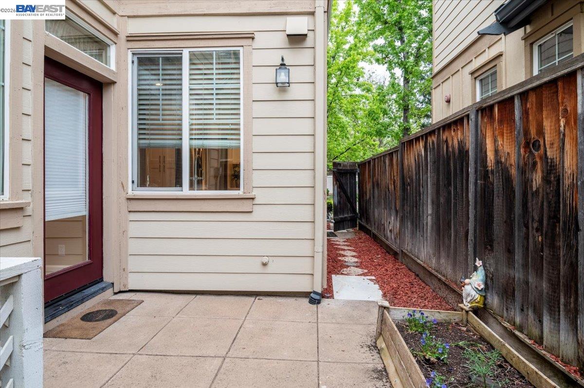 Detail Gallery Image 42 of 50 For 107 Limestone Cmn, Livermore,  CA 94550 - 3 Beds | 3 Baths