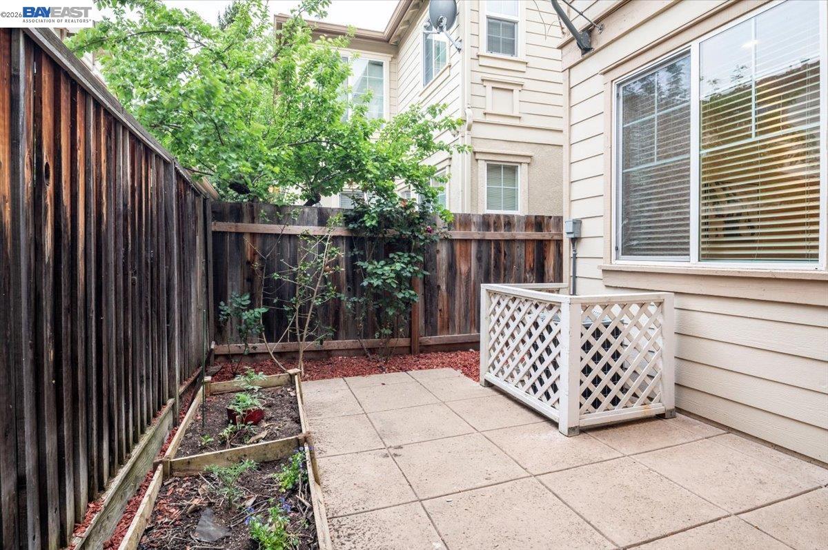 Detail Gallery Image 48 of 50 For 107 Limestone Cmn, Livermore,  CA 94550 - 3 Beds | 3 Baths