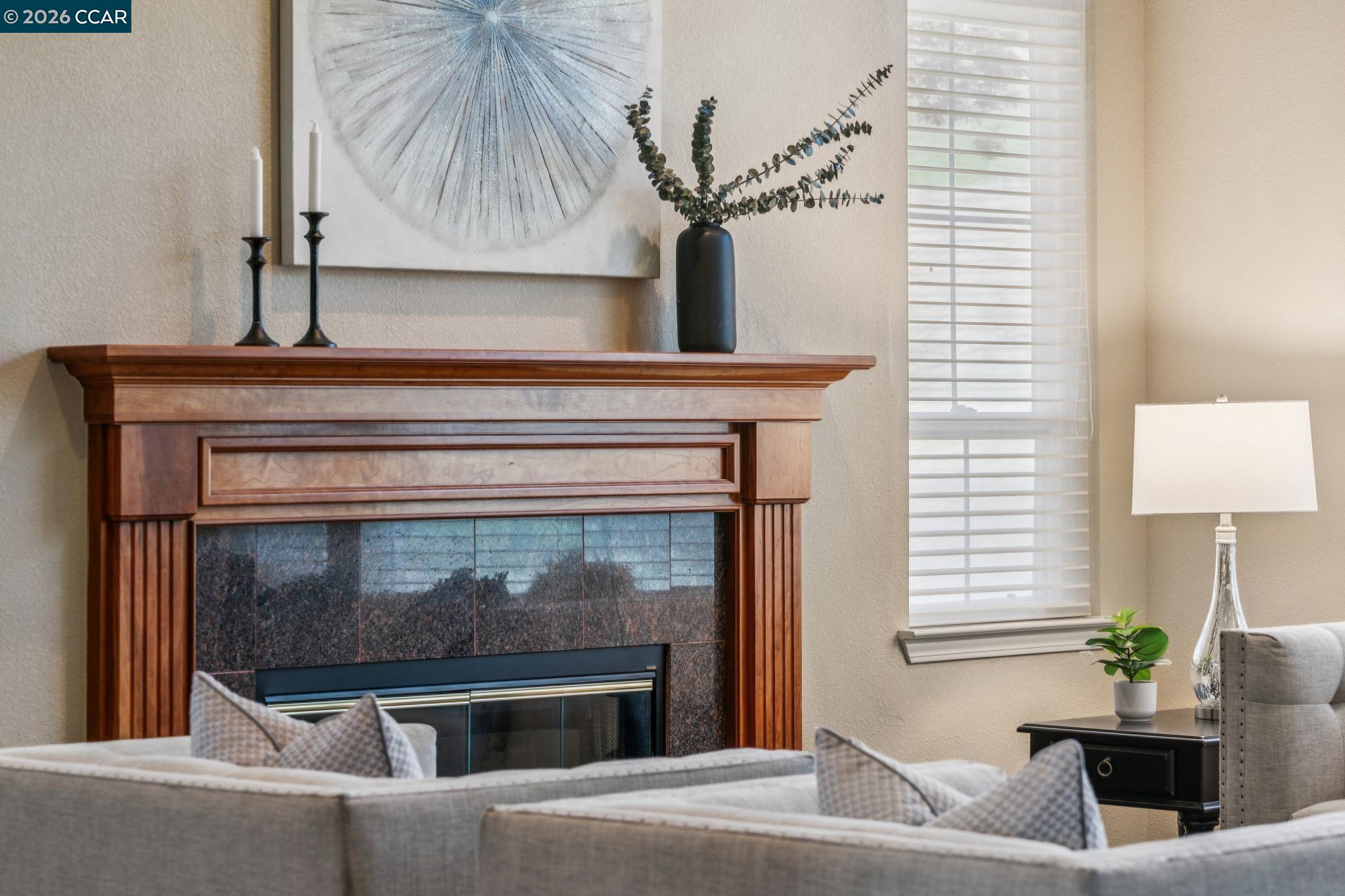 Detail Gallery Image 11 of 51 For 5374 Fernbank Dr, Concord,  CA 94521 - 4 Beds | 2 Baths