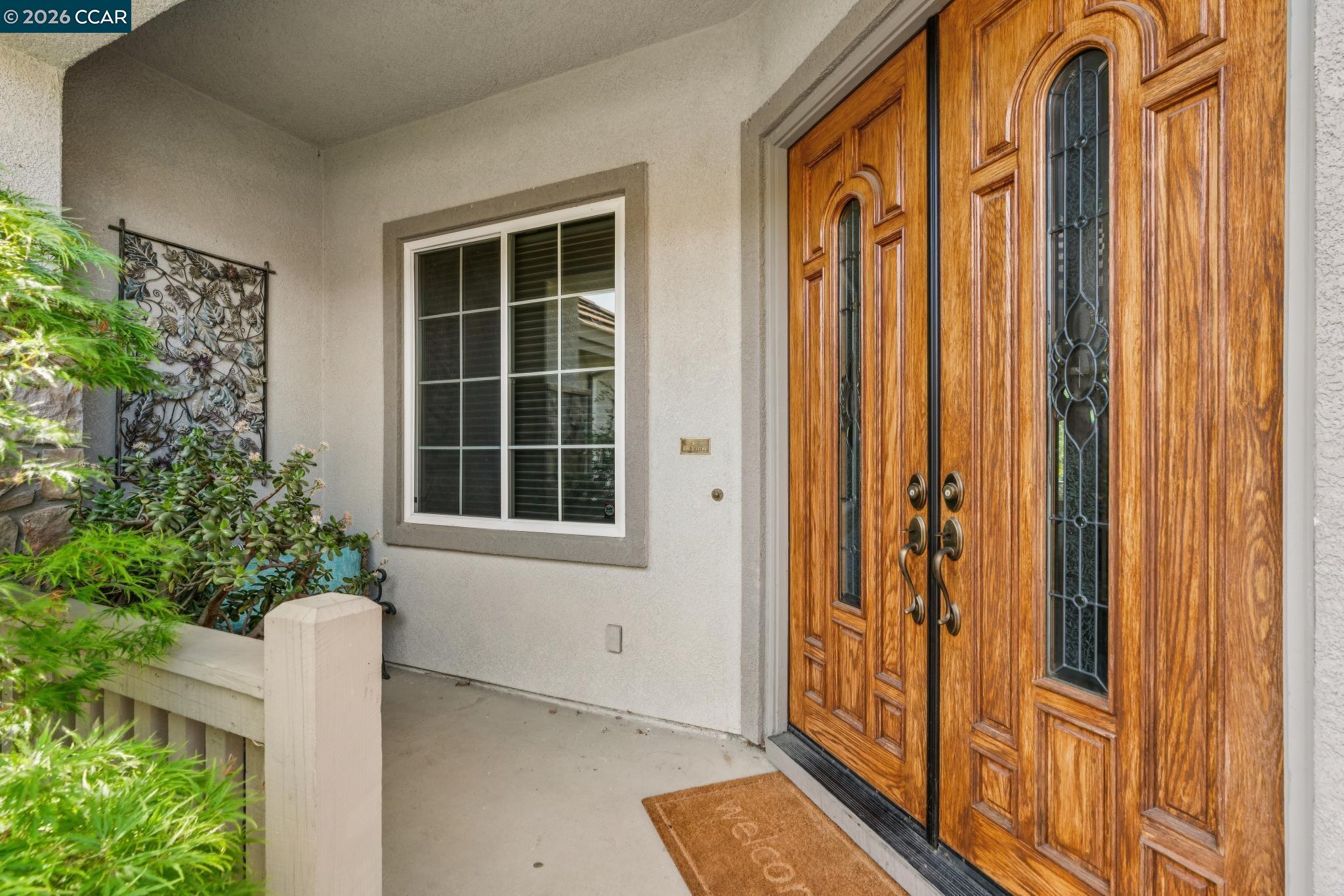 Detail Gallery Image 4 of 51 For 5374 Fernbank Dr, Concord,  CA 94521 - 4 Beds | 2 Baths