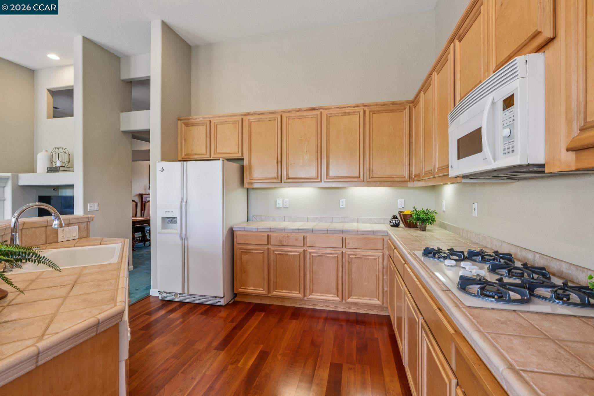 Detail Gallery Image 28 of 51 For 5374 Fernbank Dr, Concord,  CA 94521 - 4 Beds | 2 Baths