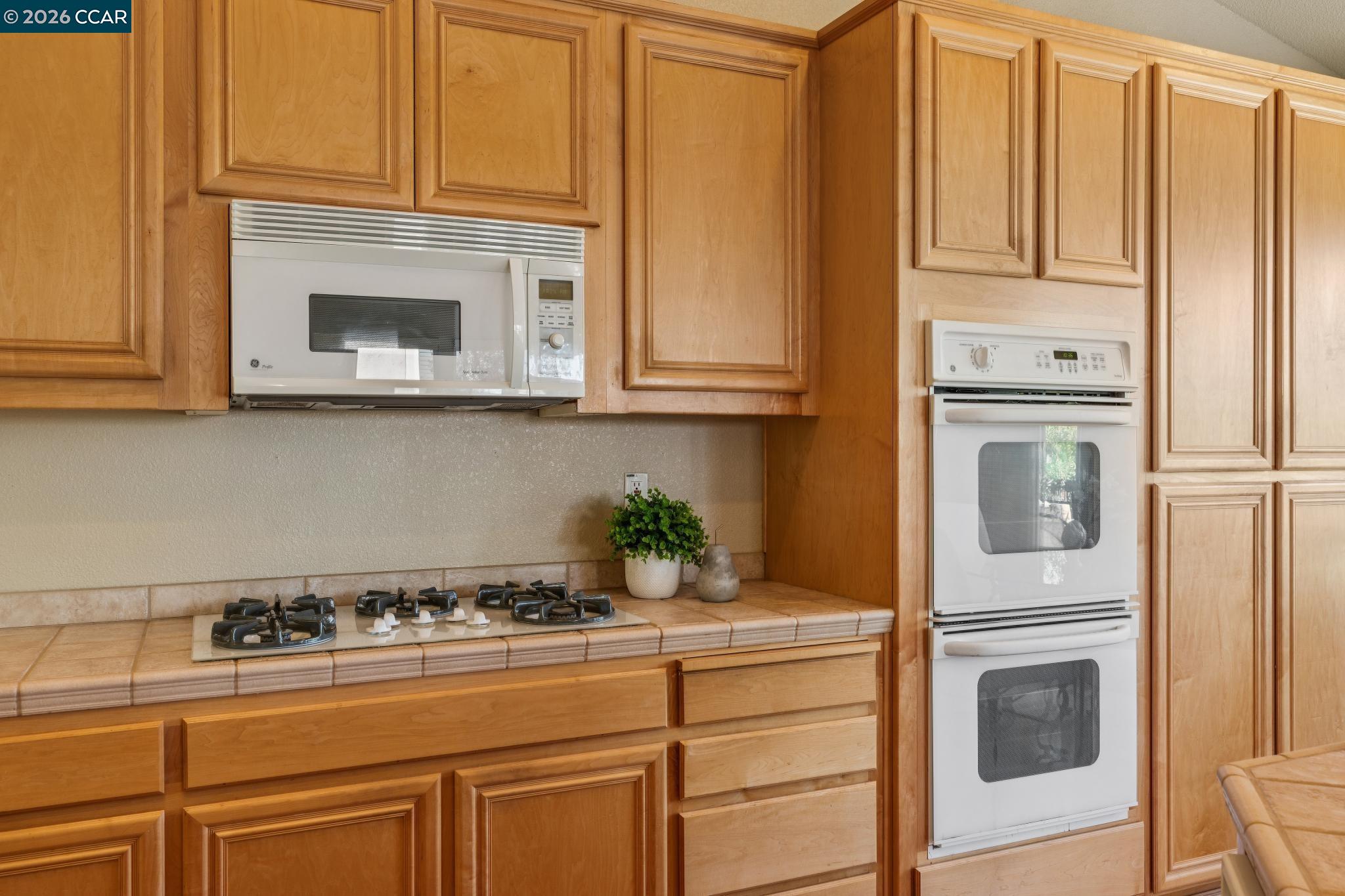 Detail Gallery Image 30 of 51 For 5374 Fernbank Dr, Concord,  CA 94521 - 4 Beds | 2 Baths