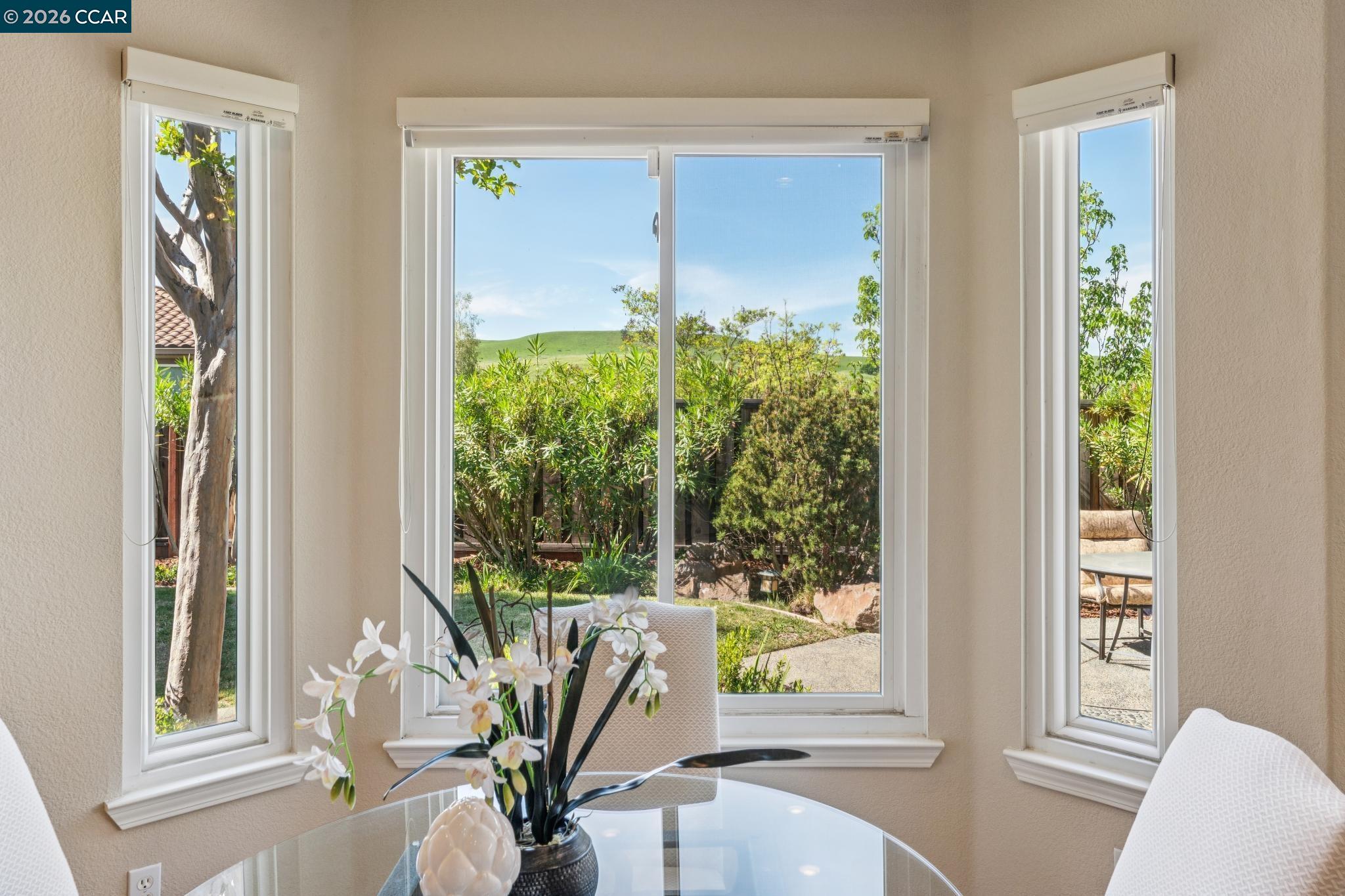 Detail Gallery Image 34 of 51 For 5374 Fernbank Dr, Concord,  CA 94521 - 4 Beds | 2 Baths