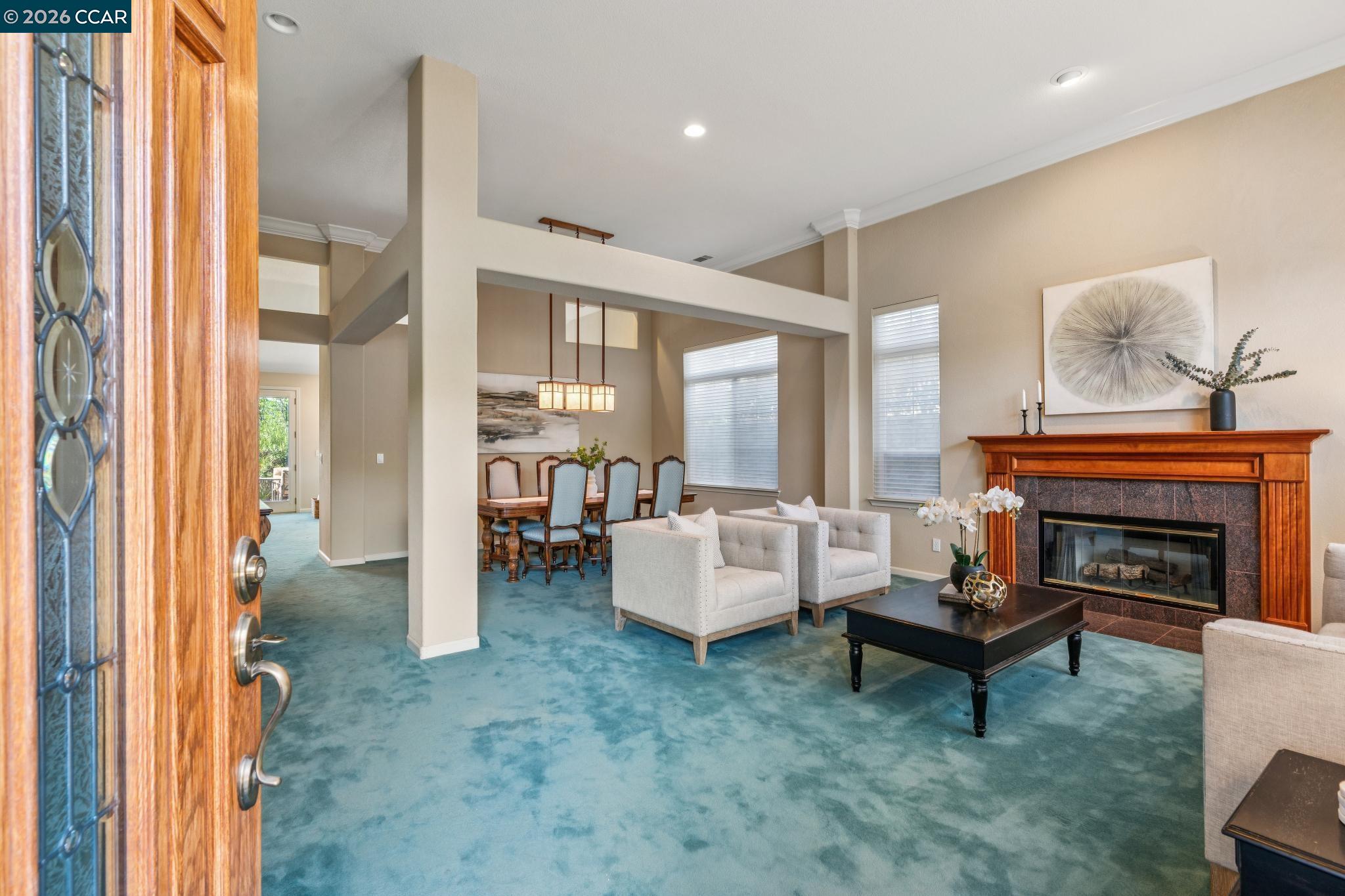 Detail Gallery Image 6 of 51 For 5374 Fernbank Dr, Concord,  CA 94521 - 4 Beds | 2 Baths