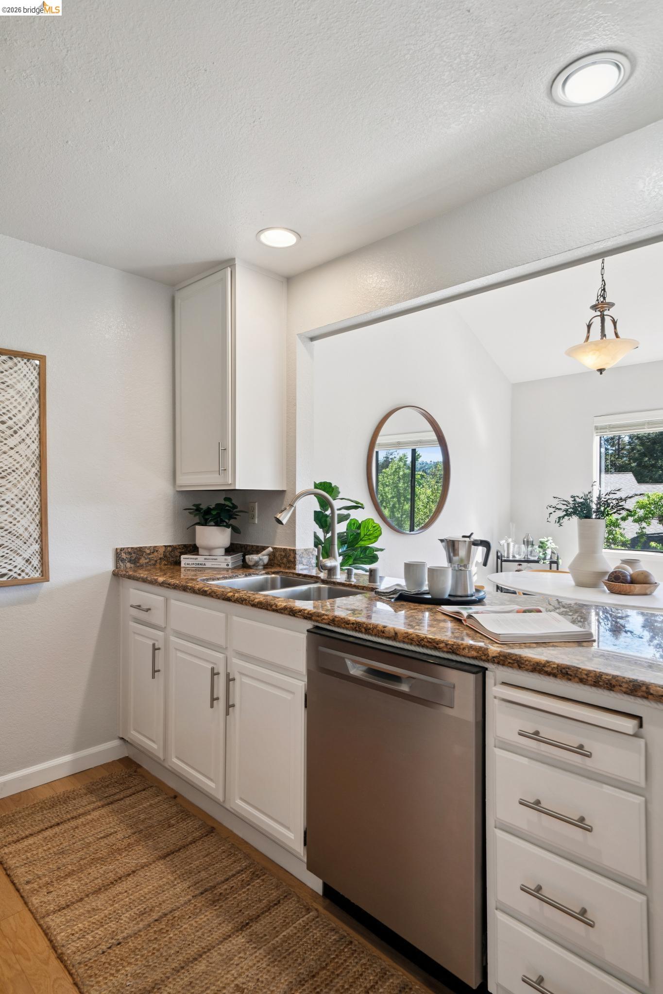 Photo #15: 41128616 Listing: Photo #15