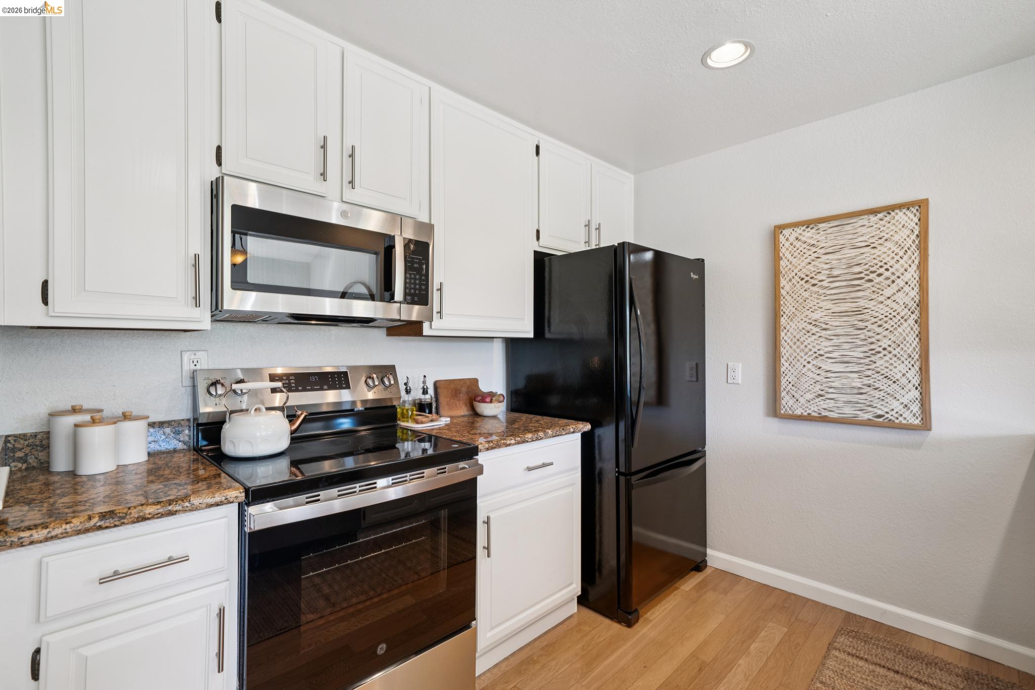 Photo #16: 41128616 Listing: Photo #16