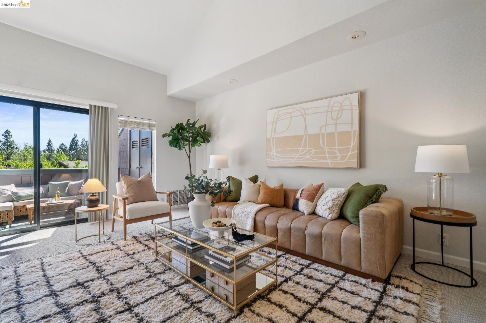 Photo #3: 41128616 Listing: Photo #3