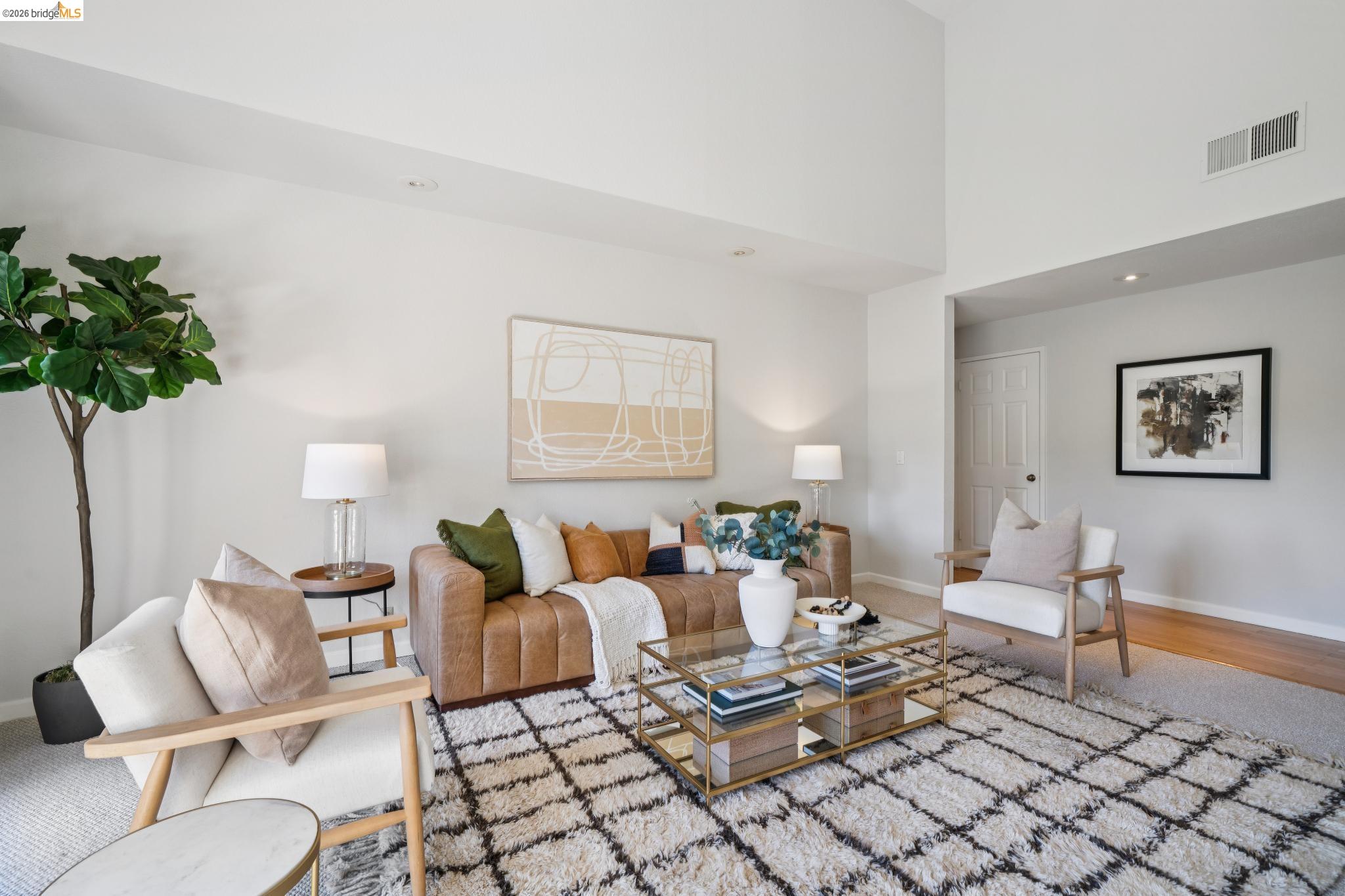 Photo #4: 41128616 Listing: Photo #4