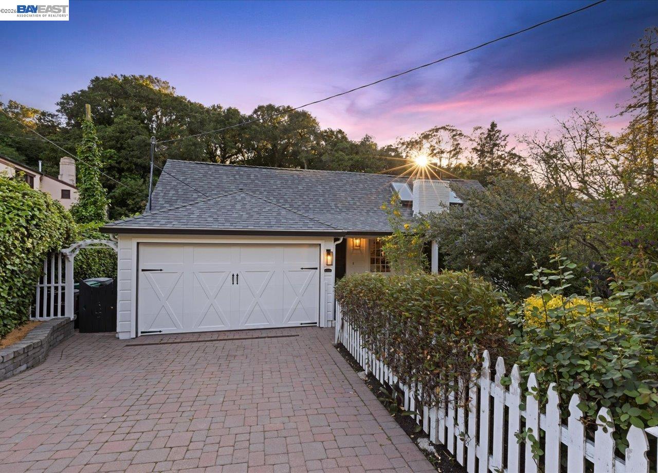 1731 Mountain Blvd, Oakland, CA, 94611