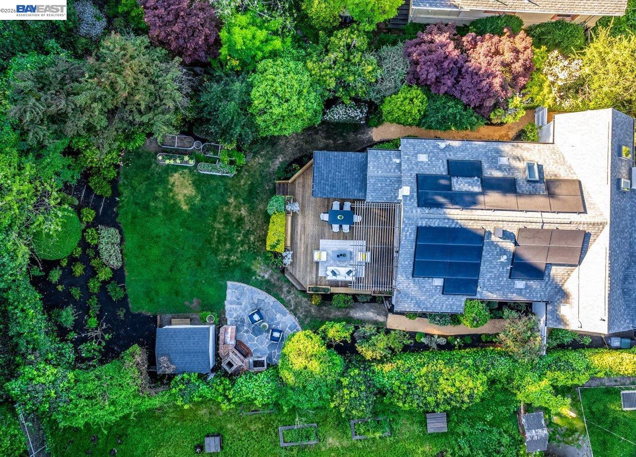 Detail Gallery Image 54 of 58 For 1731 Mountain Blvd, Oakland,  CA 94611 - 3 Beds | 2 Baths