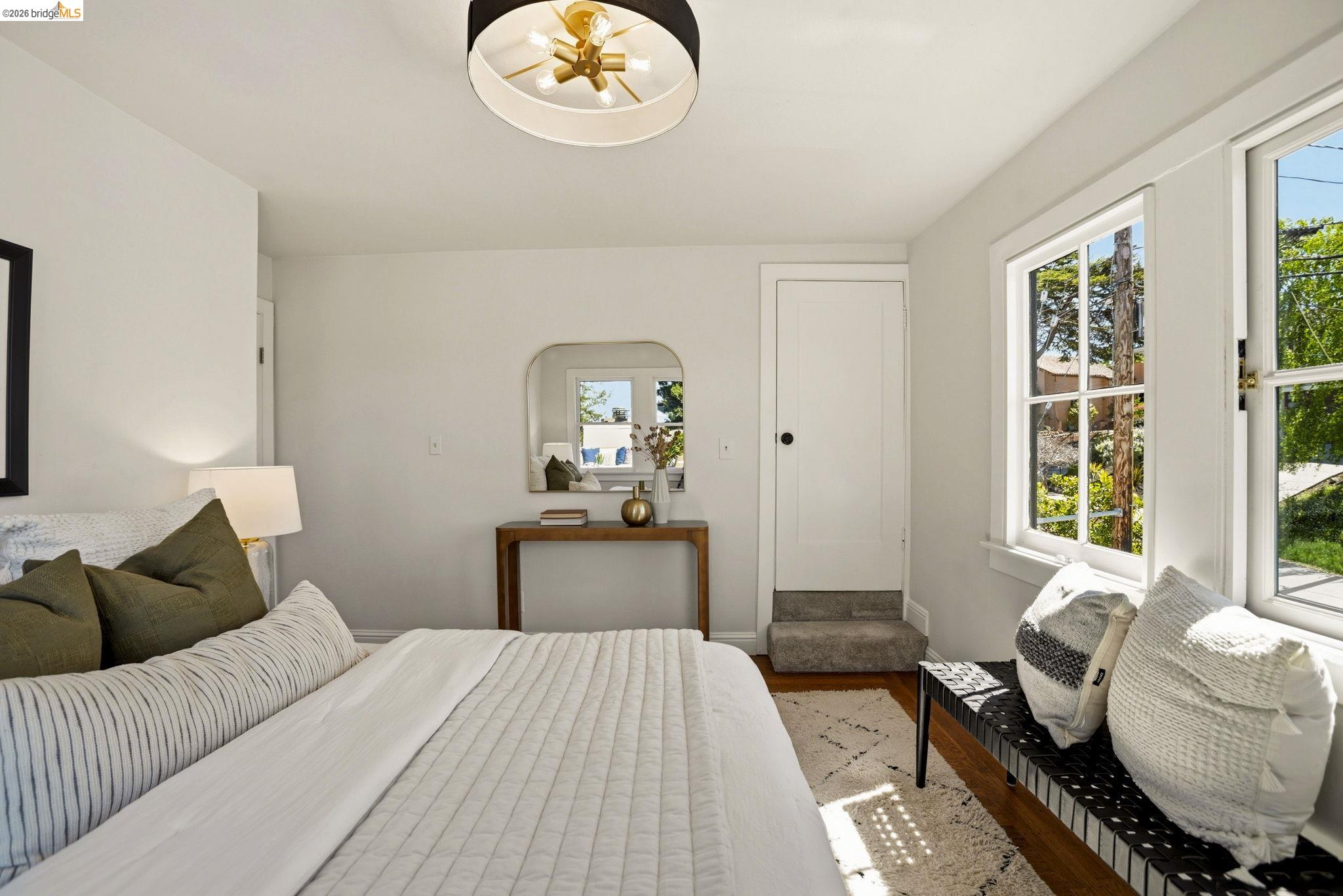 Detail Gallery Image 24 of 54 For 700 Calmar Ave., Oakland,  CA 94610 - 4 Beds | 3 Baths