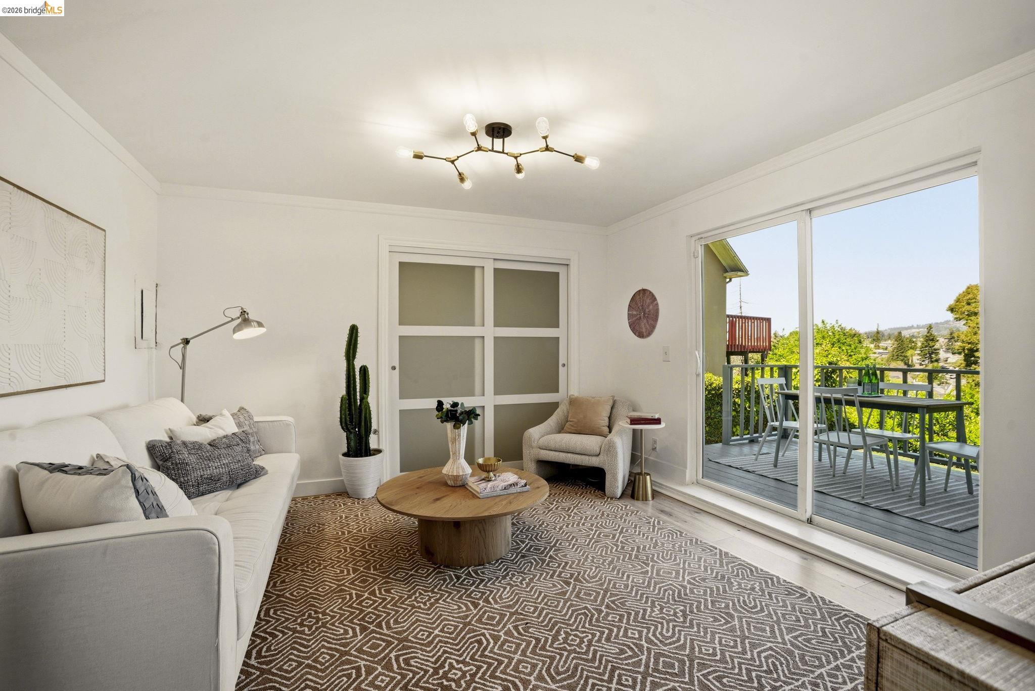 Detail Gallery Image 36 of 54 For 700 Calmar Ave., Oakland,  CA 94610 - 4 Beds | 3 Baths