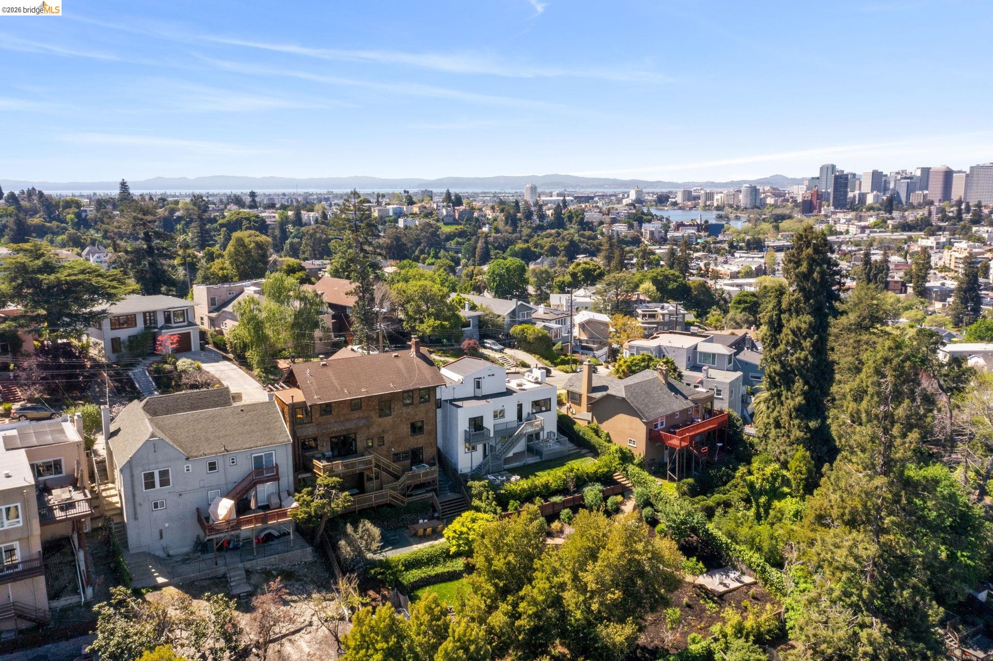 Detail Gallery Image 53 of 54 For 700 Calmar Ave., Oakland,  CA 94610 - 4 Beds | 3 Baths