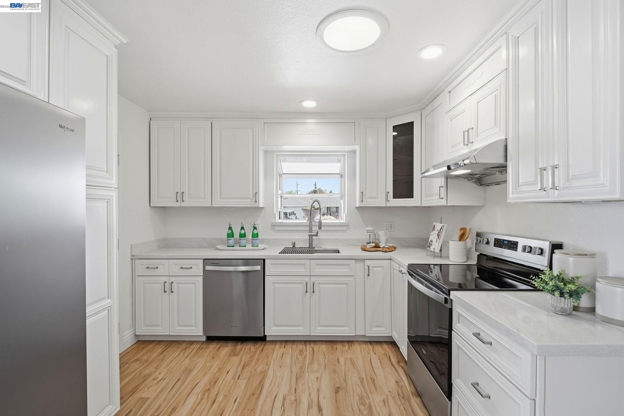 Detail Gallery Image 7 of 21 For 39605 Bruning St., Fremont,  CA 94538 - 3 Beds | 2 Baths