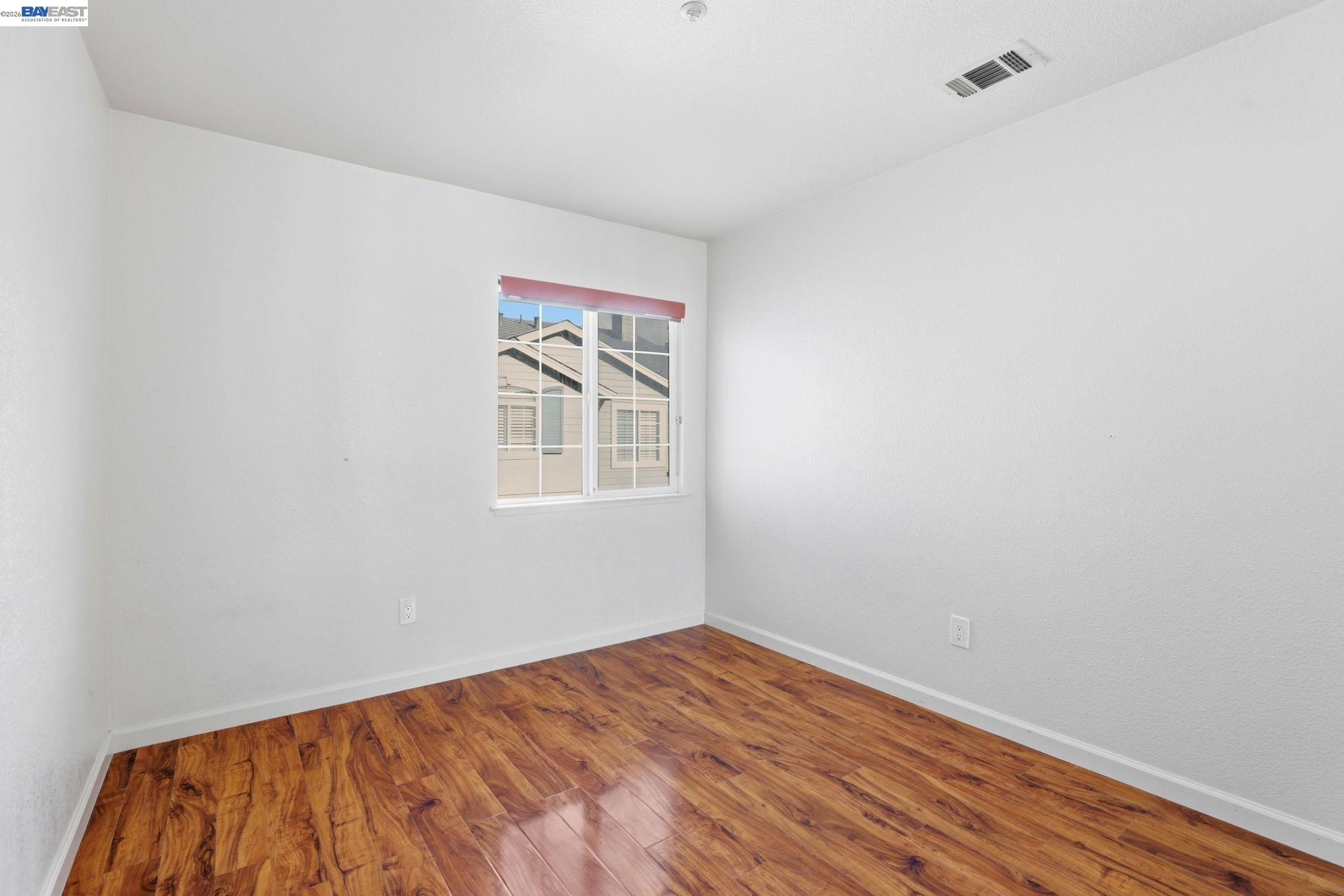 Detail Gallery Image 26 of 34 For 7318 Bower Ln, Dublin,  CA 94568 - 3 Beds | 2/1 Baths