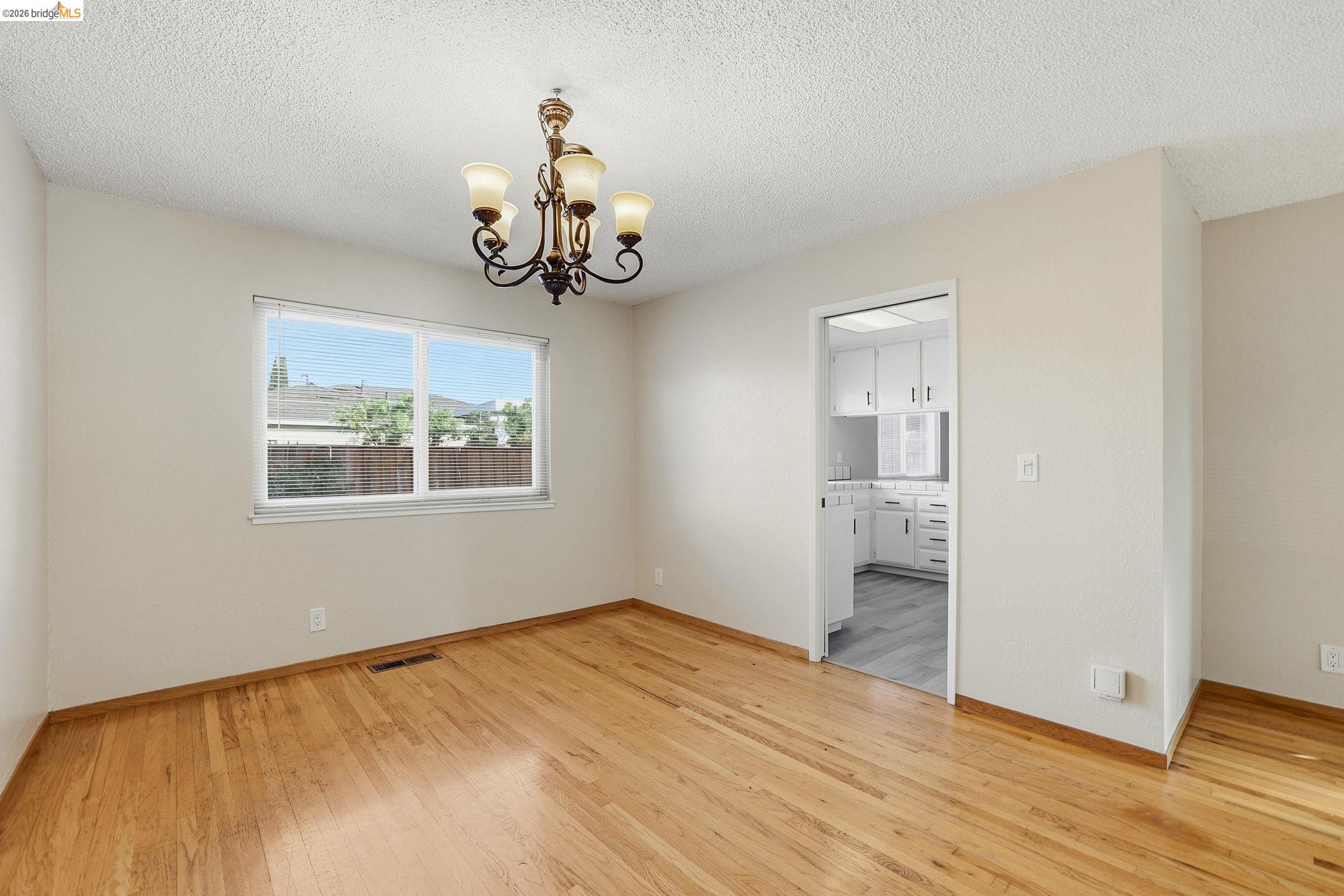 Detail Gallery Image 17 of 54 For 518 Churchill Park Dr, San Jose,  CA 95136 - 5 Beds | 3 Baths