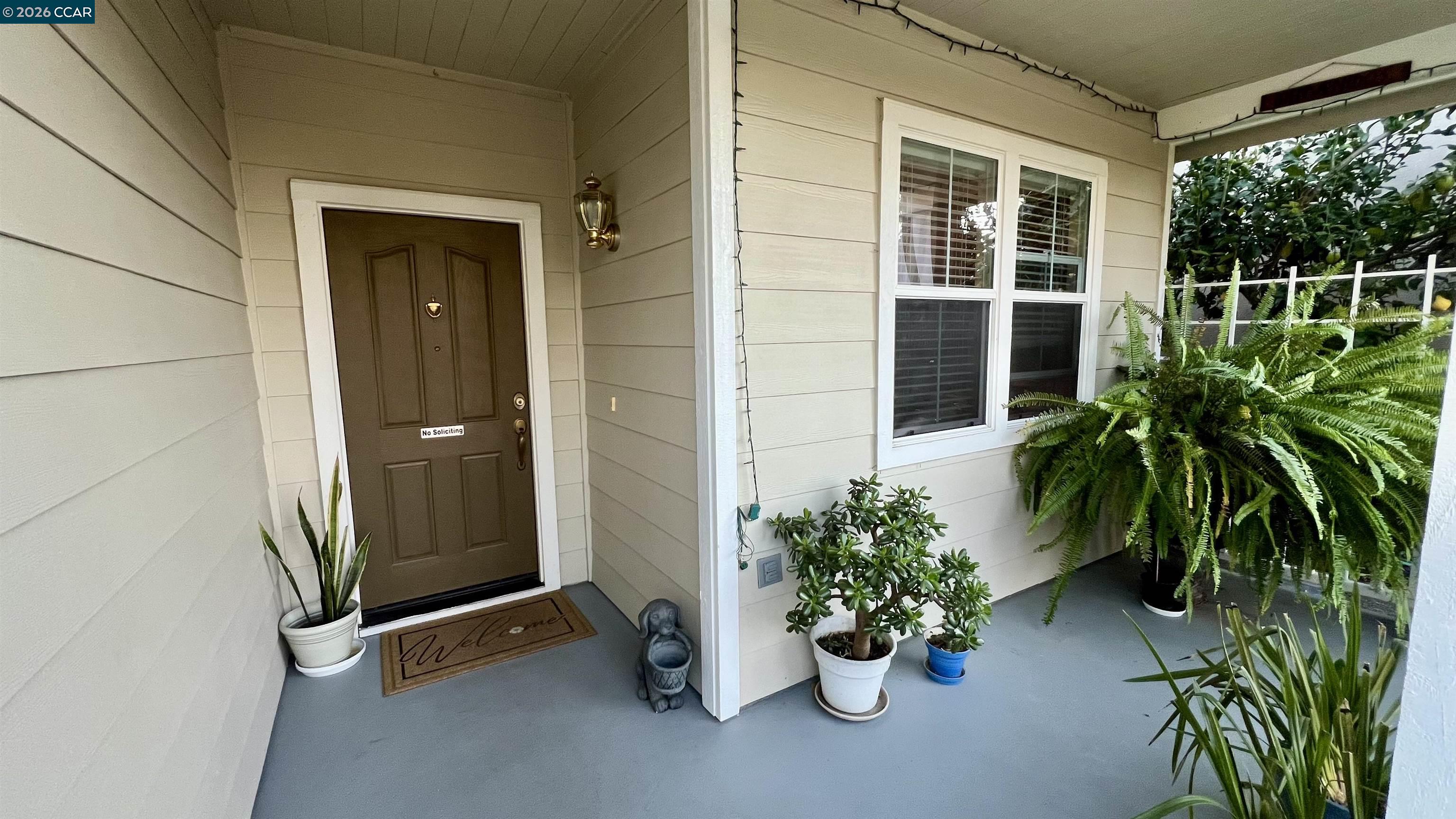 Detail Gallery Image 2 of 27 For 2512 Covelline St., Santa Rosa,  CA 95407 - 3 Beds | 2/1 Baths