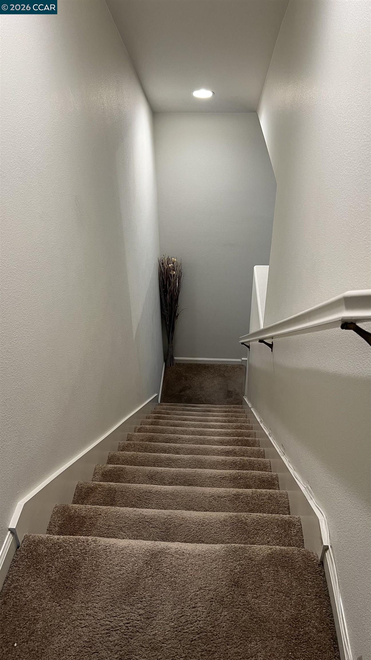 Detail Gallery Image 5 of 27 For 2512 Covelline St., Santa Rosa,  CA 95407 - 3 Beds | 2/1 Baths