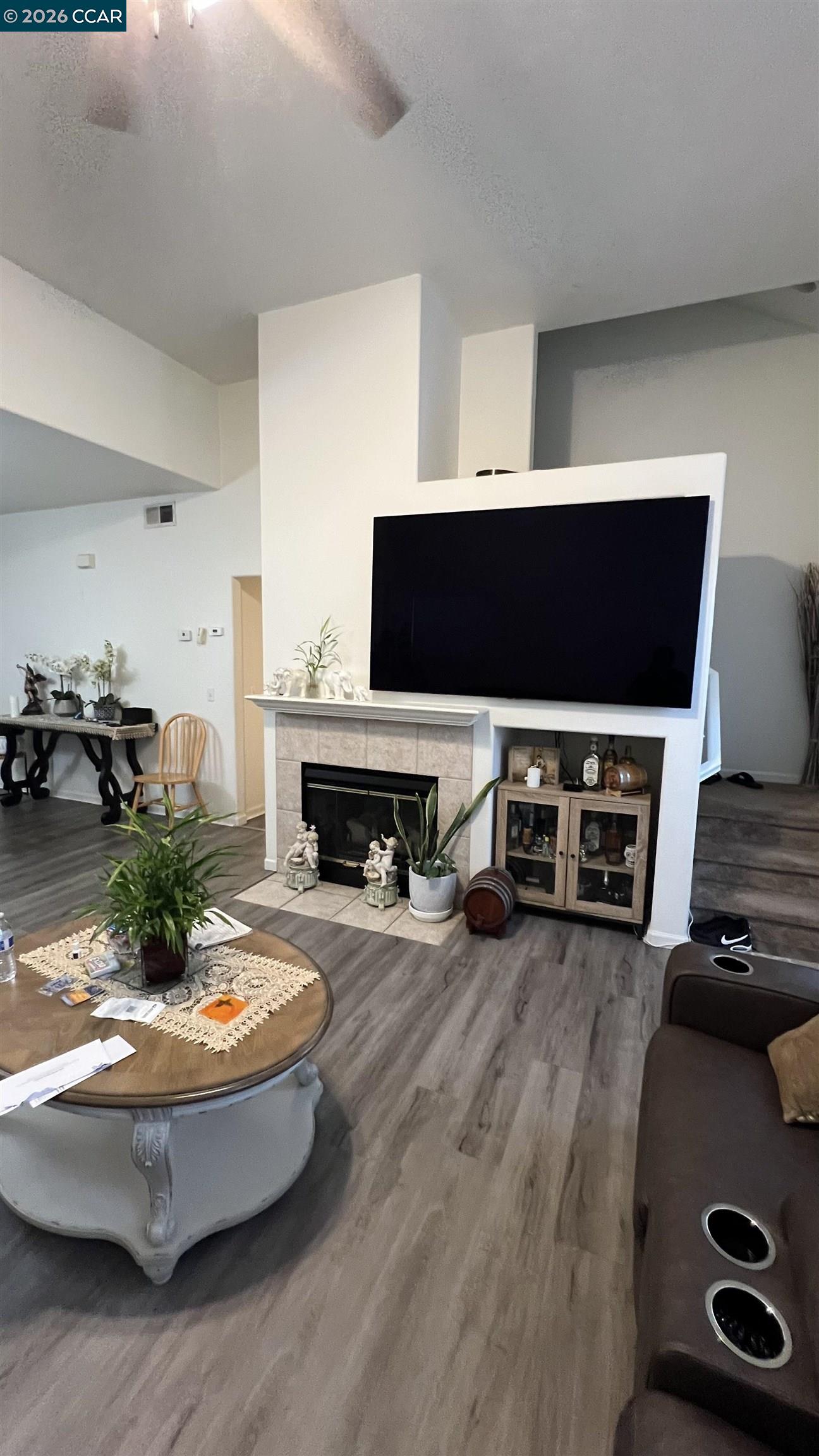 Detail Gallery Image 6 of 27 For 2512 Covelline St., Santa Rosa,  CA 95407 - 3 Beds | 2/1 Baths