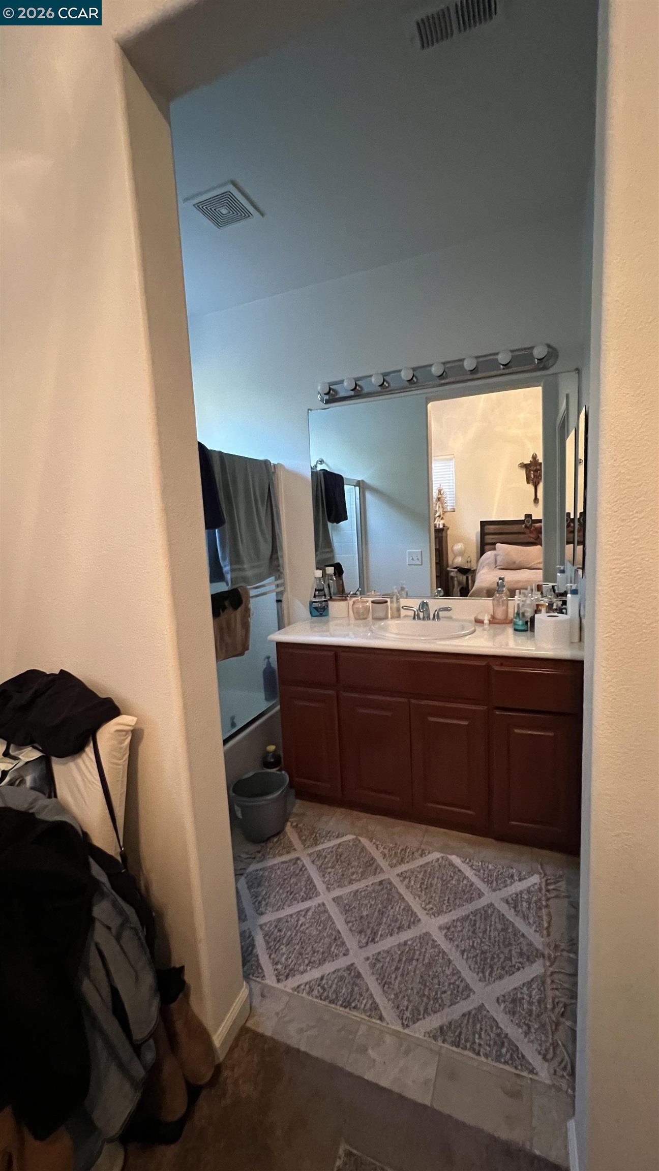 Detail Gallery Image 10 of 27 For 2512 Covelline St., Santa Rosa,  CA 95407 - 3 Beds | 2/1 Baths