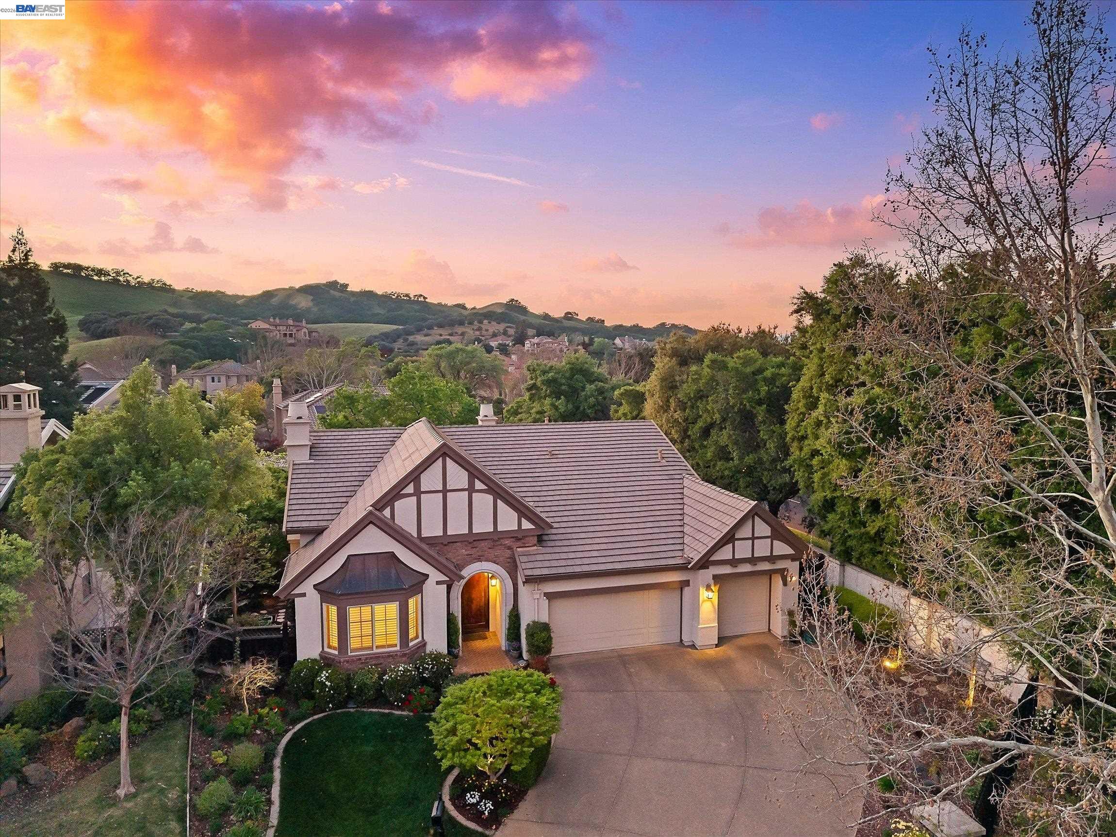 Detail Gallery Image 2 of 51 For 2270 Doccia Ct, Pleasanton,  CA 94566 - 4 Beds | 3 Baths