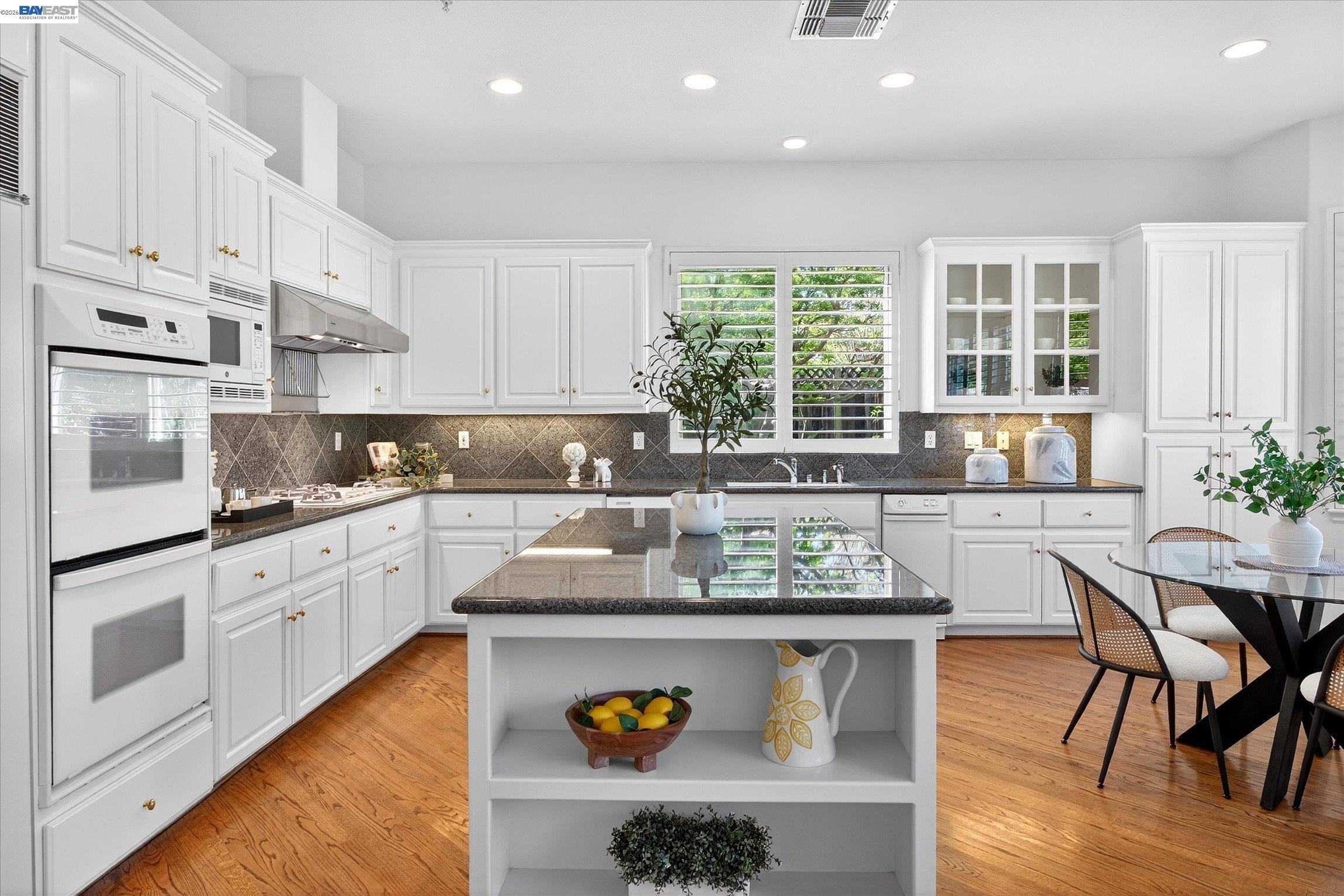 Detail Gallery Image 16 of 51 For 2270 Doccia Ct, Pleasanton,  CA 94566 - 4 Beds | 3 Baths