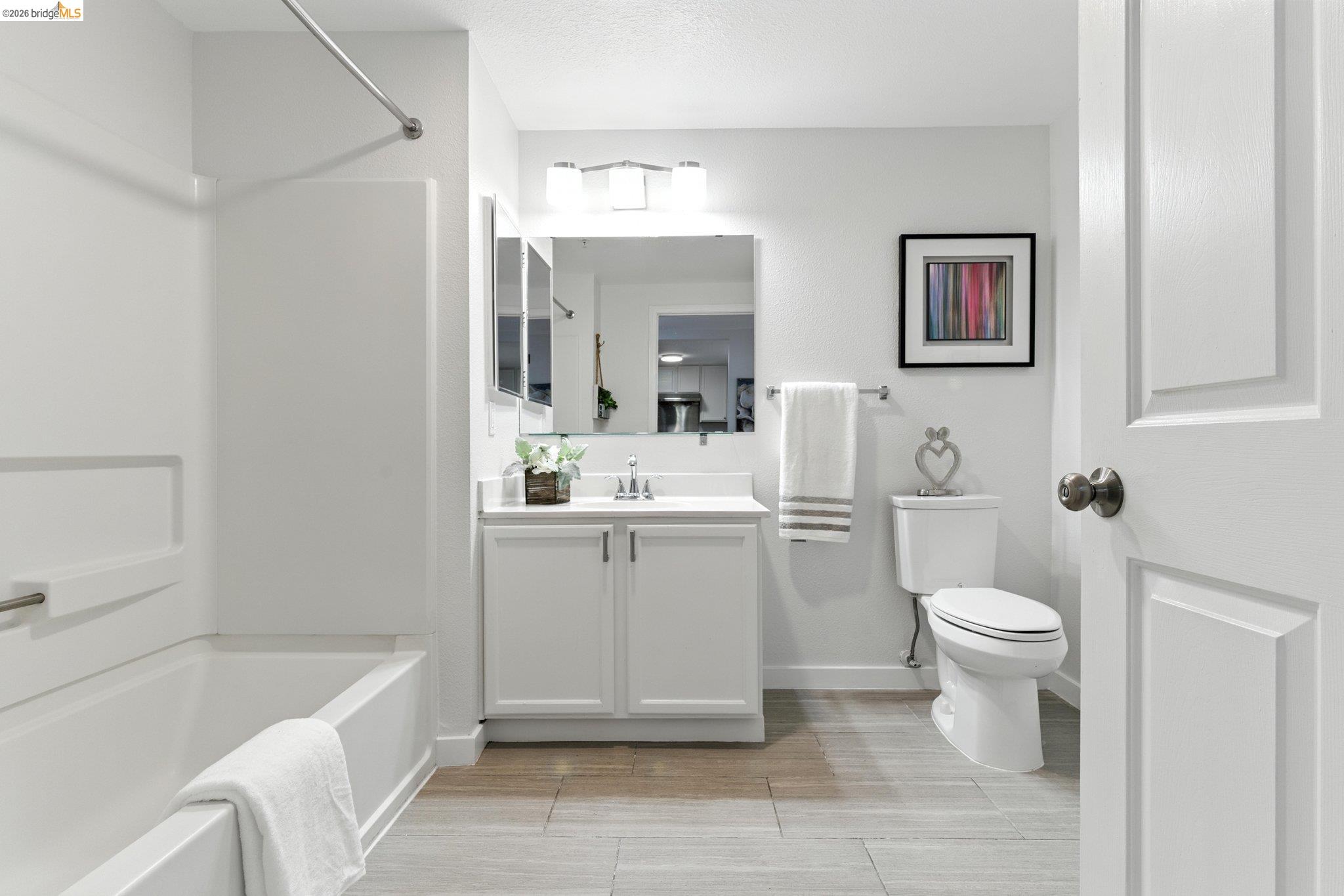 Detail Gallery Image 17 of 35 For 555 10th Street #201,  Oakland,  CA 94607 - 2 Beds | 2 Baths