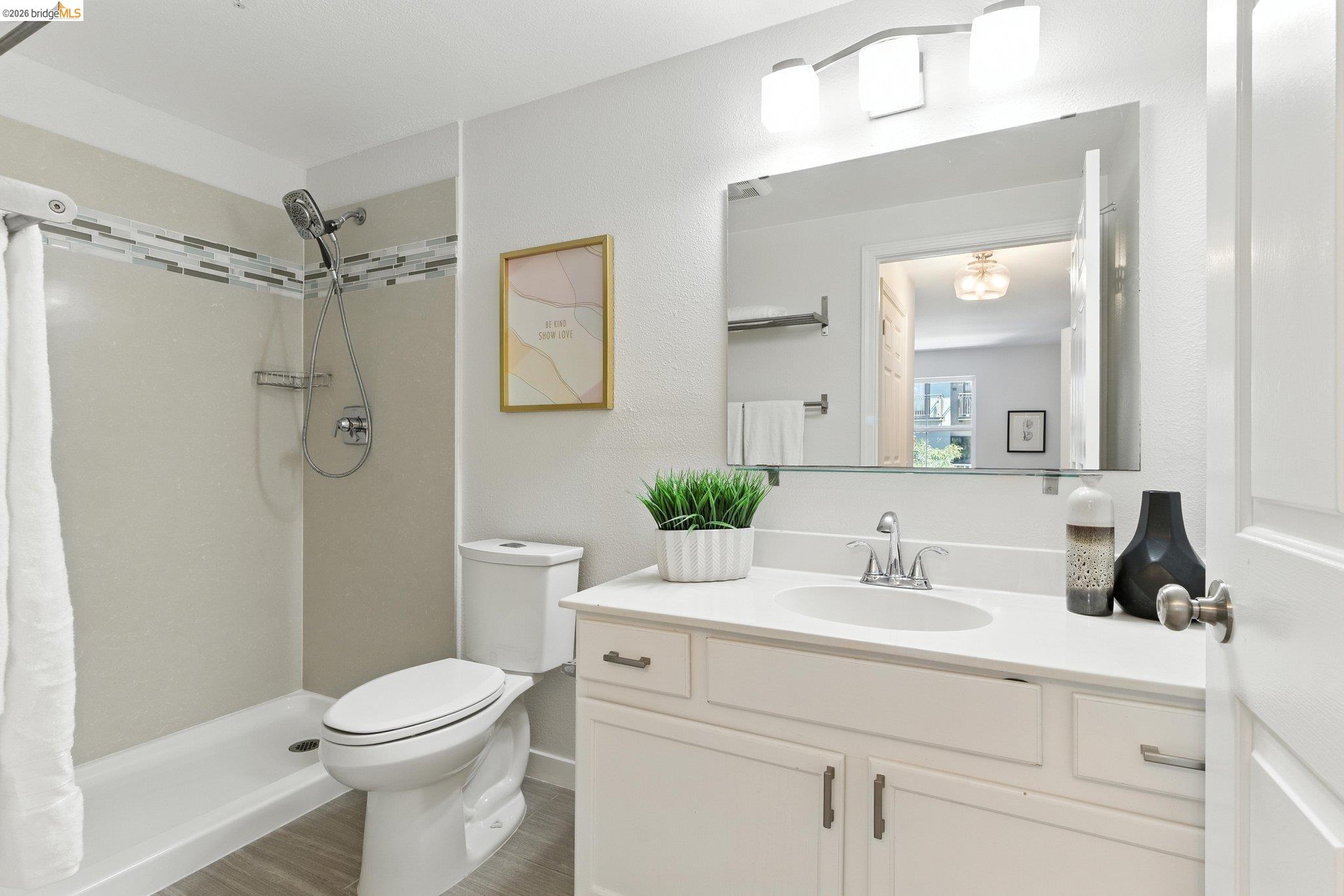 Detail Gallery Image 24 of 35 For 555 10th Street #201,  Oakland,  CA 94607 - 2 Beds | 2 Baths