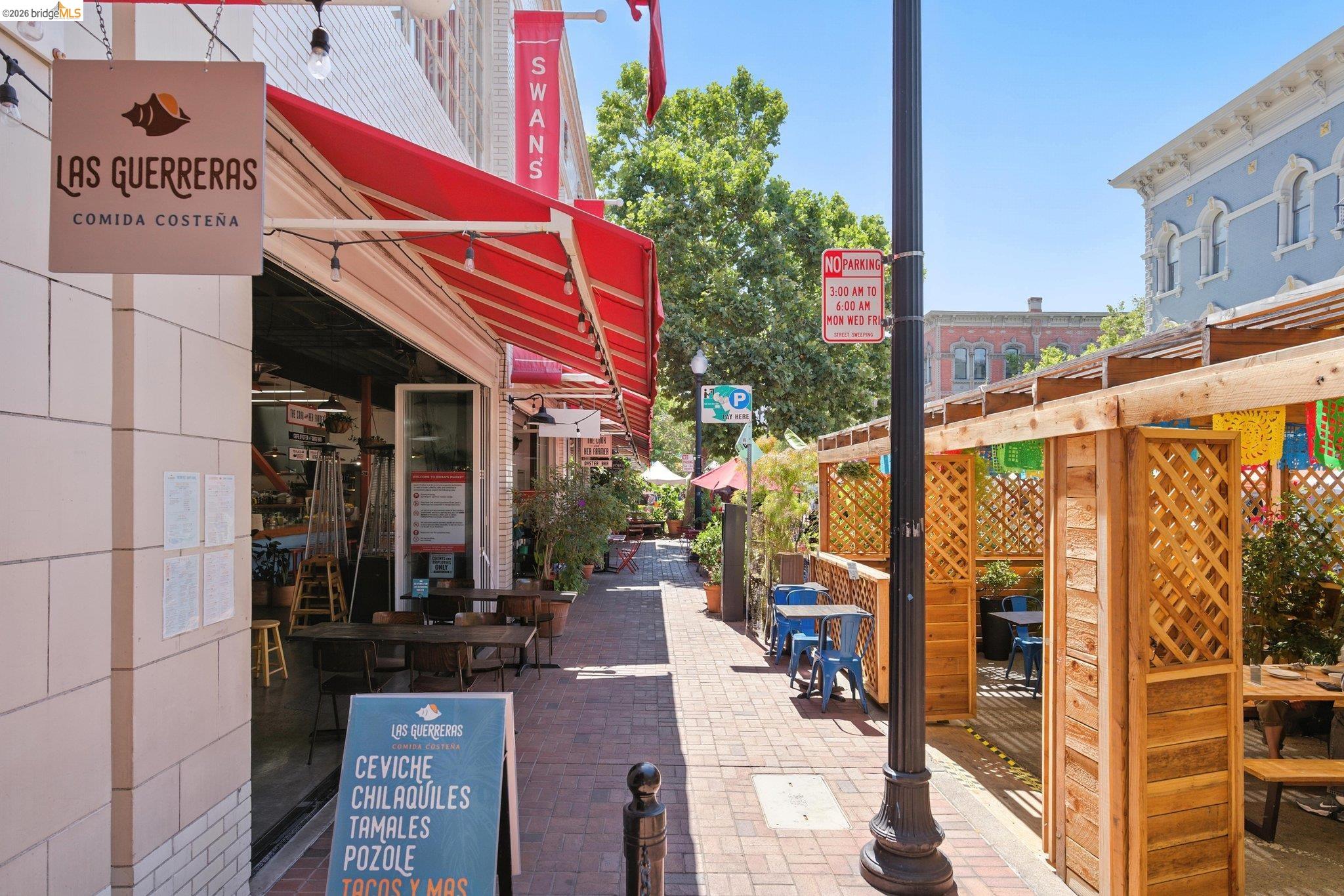 Detail Gallery Image 29 of 35 For 555 10th Street #201,  Oakland,  CA 94607 - 2 Beds | 2 Baths