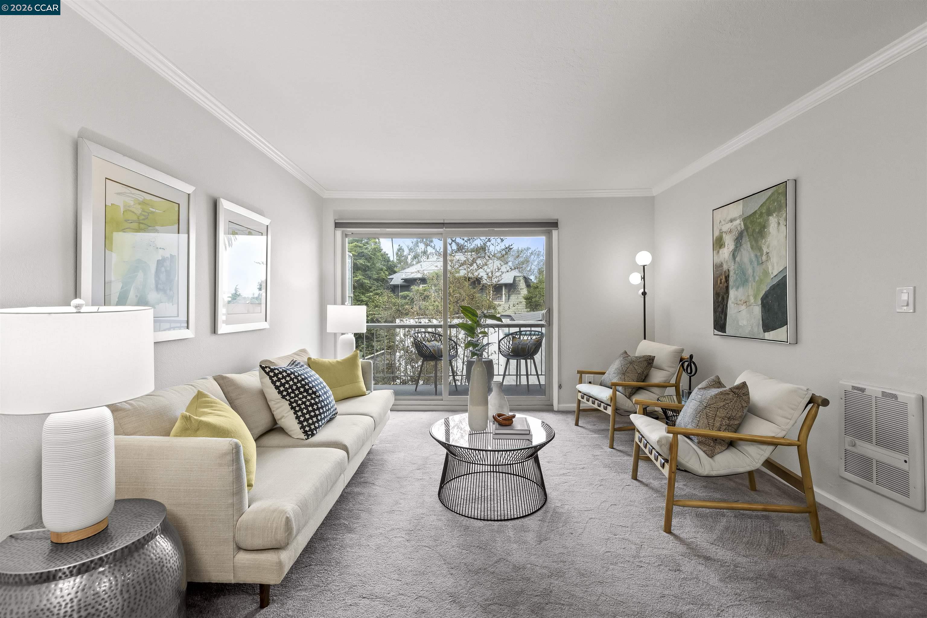 Front Image Thumbnail for CC41128630