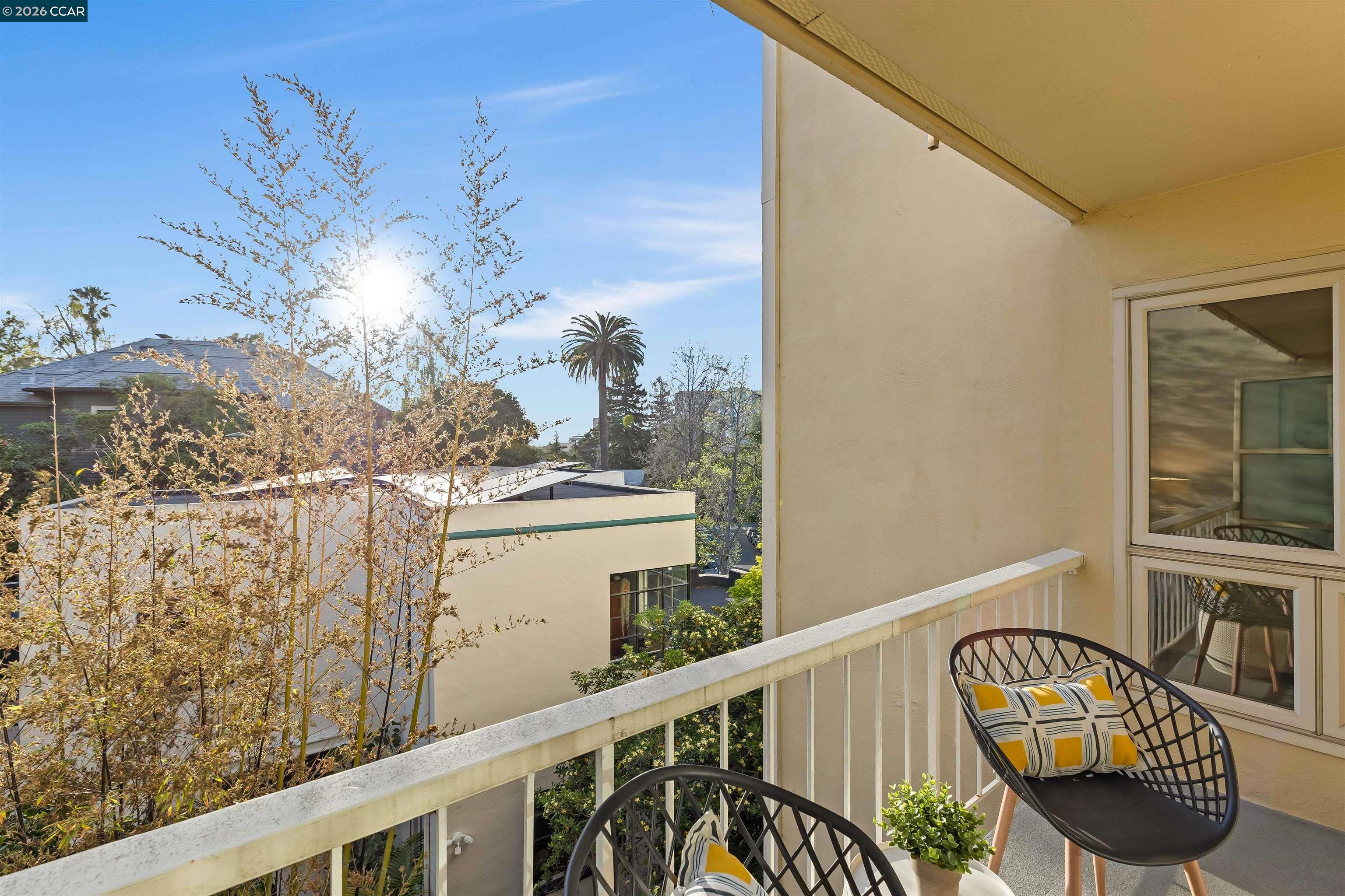 Detail Gallery Image 16 of 23 For 590 El Dorado Ave #214,  Oakland,  CA 94611 - 1 Beds | 1 Baths