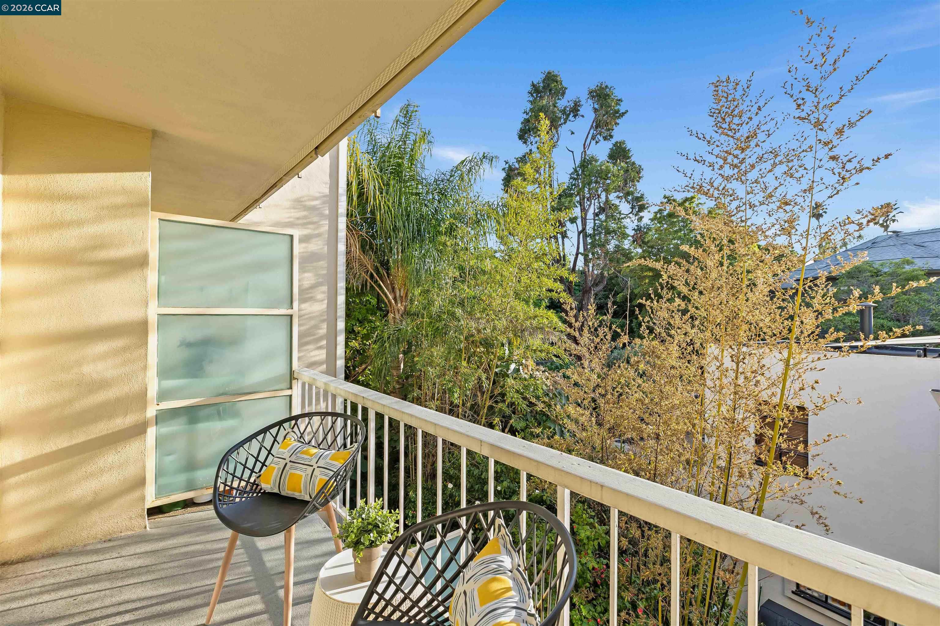 Detail Gallery Image 18 of 23 For 590 El Dorado Ave #214,  Oakland,  CA 94611 - 1 Beds | 1 Baths