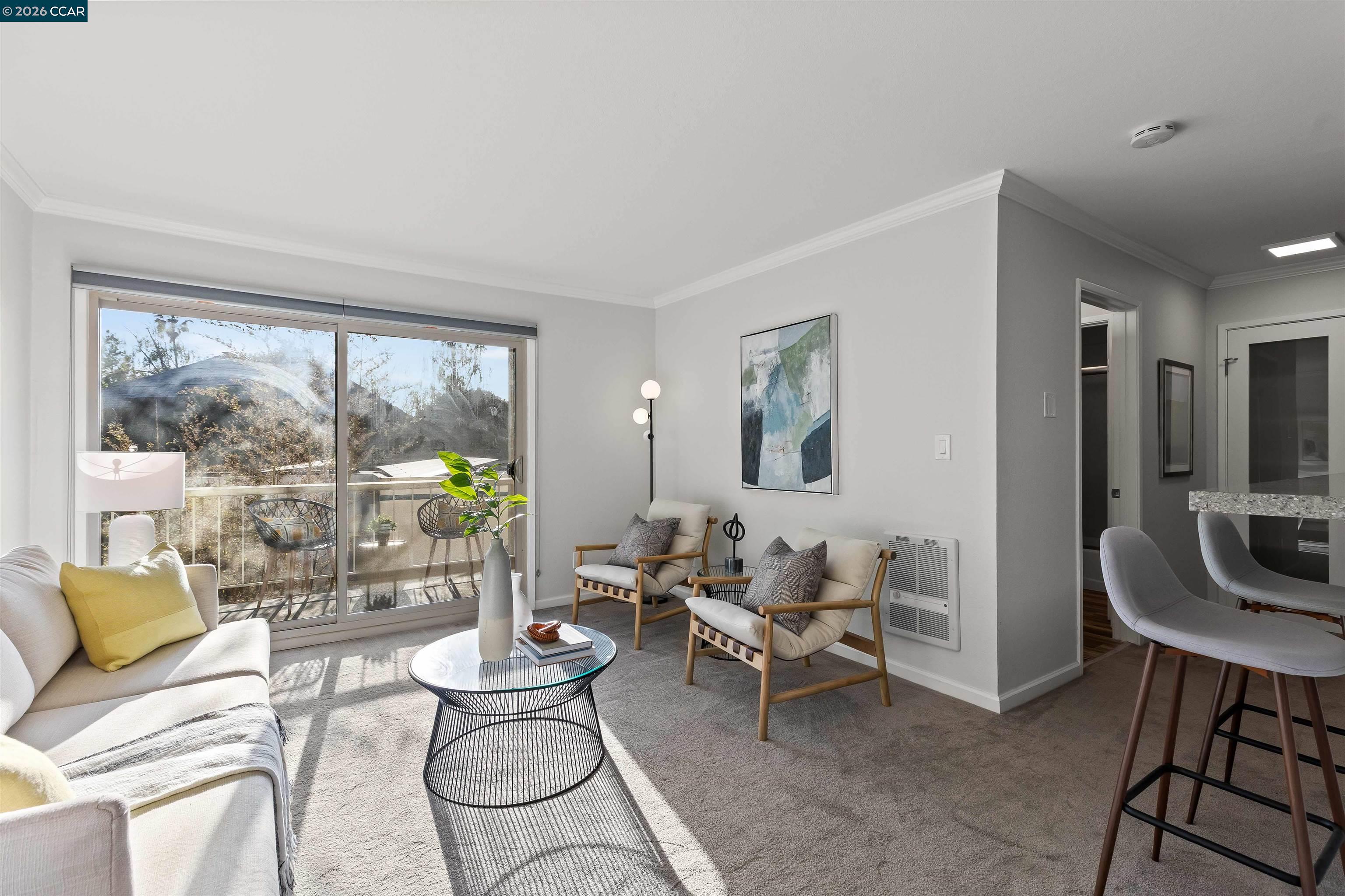 Detail Gallery Image 3 of 23 For 590 El Dorado Ave #214,  Oakland,  CA 94611 - 1 Beds | 1 Baths