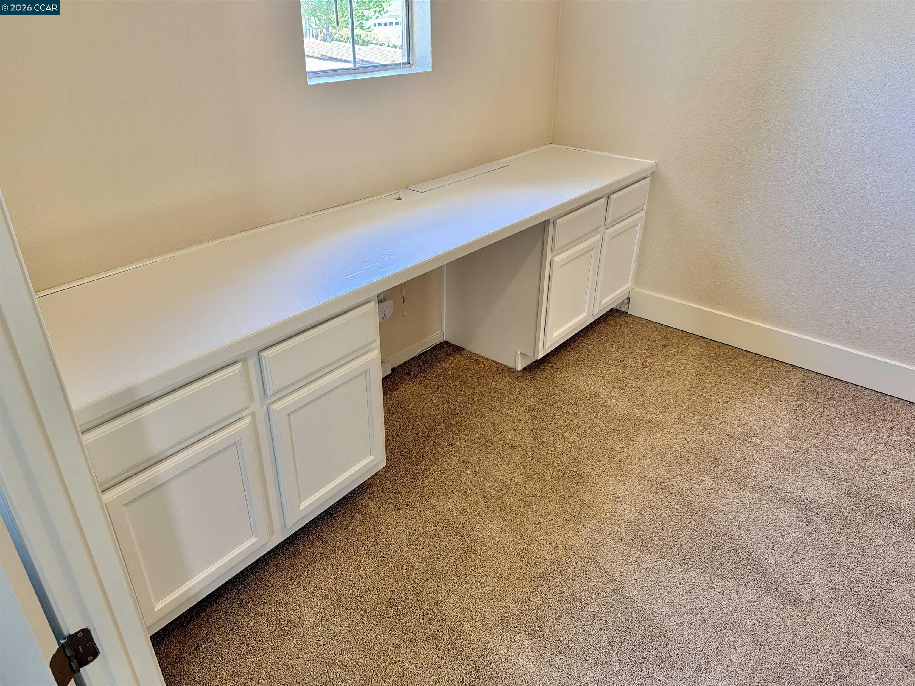 Detail Gallery Image 13 of 33 For 5104 Trailridge Ct, Antioch,  CA 94531 - 4 Beds | 2/1 Baths