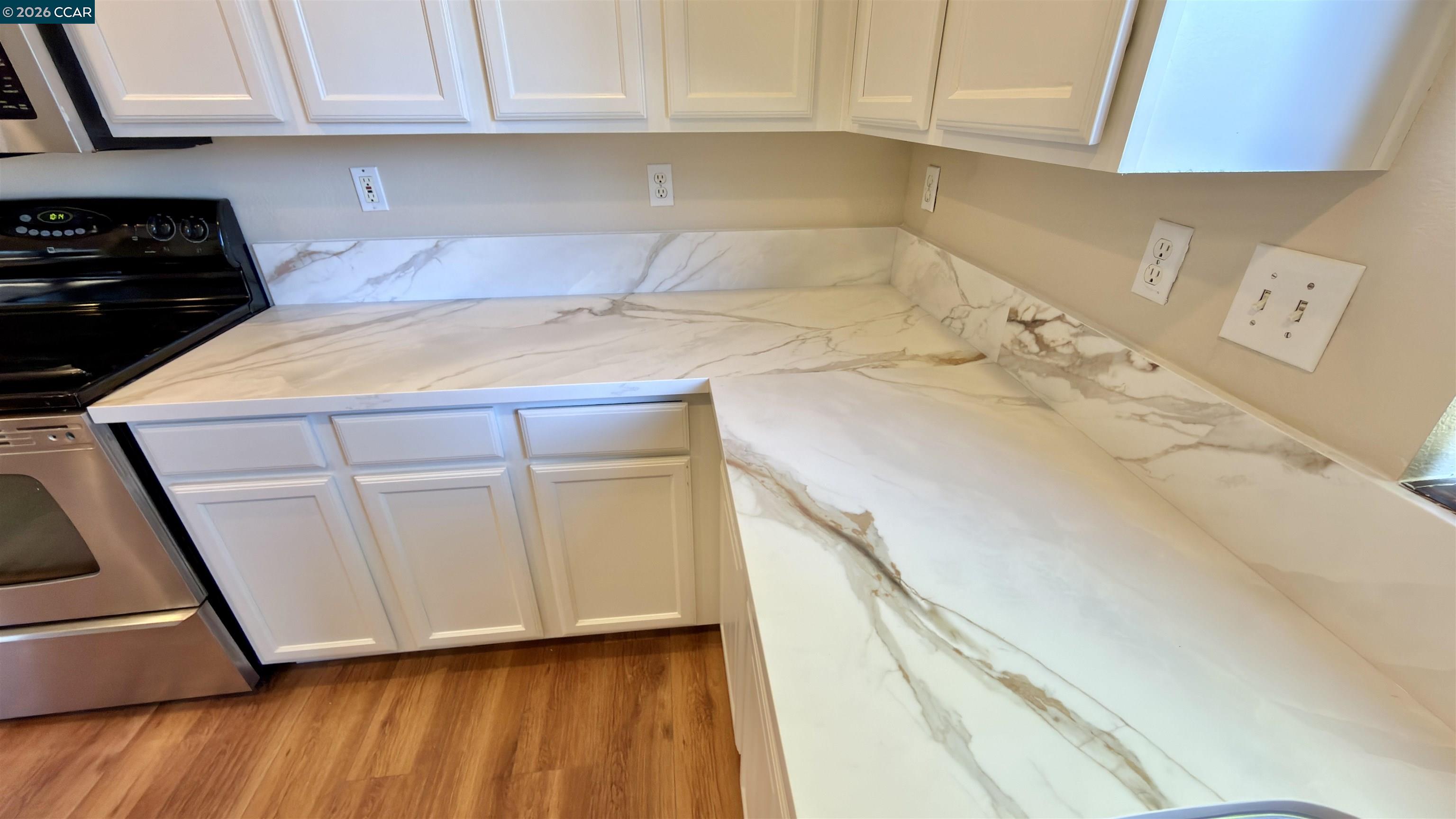 Detail Gallery Image 4 of 33 For 5104 Trailridge Ct, Antioch,  CA 94531 - 4 Beds | 2/1 Baths