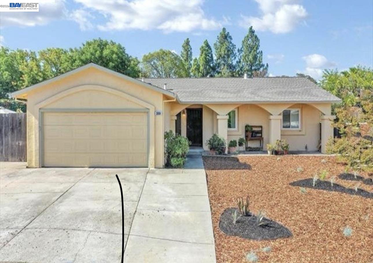 Detail Gallery Image 2 of 6 For 2850 Petar Pl, Antioch,  CA 94509 - 3 Beds | 2 Baths