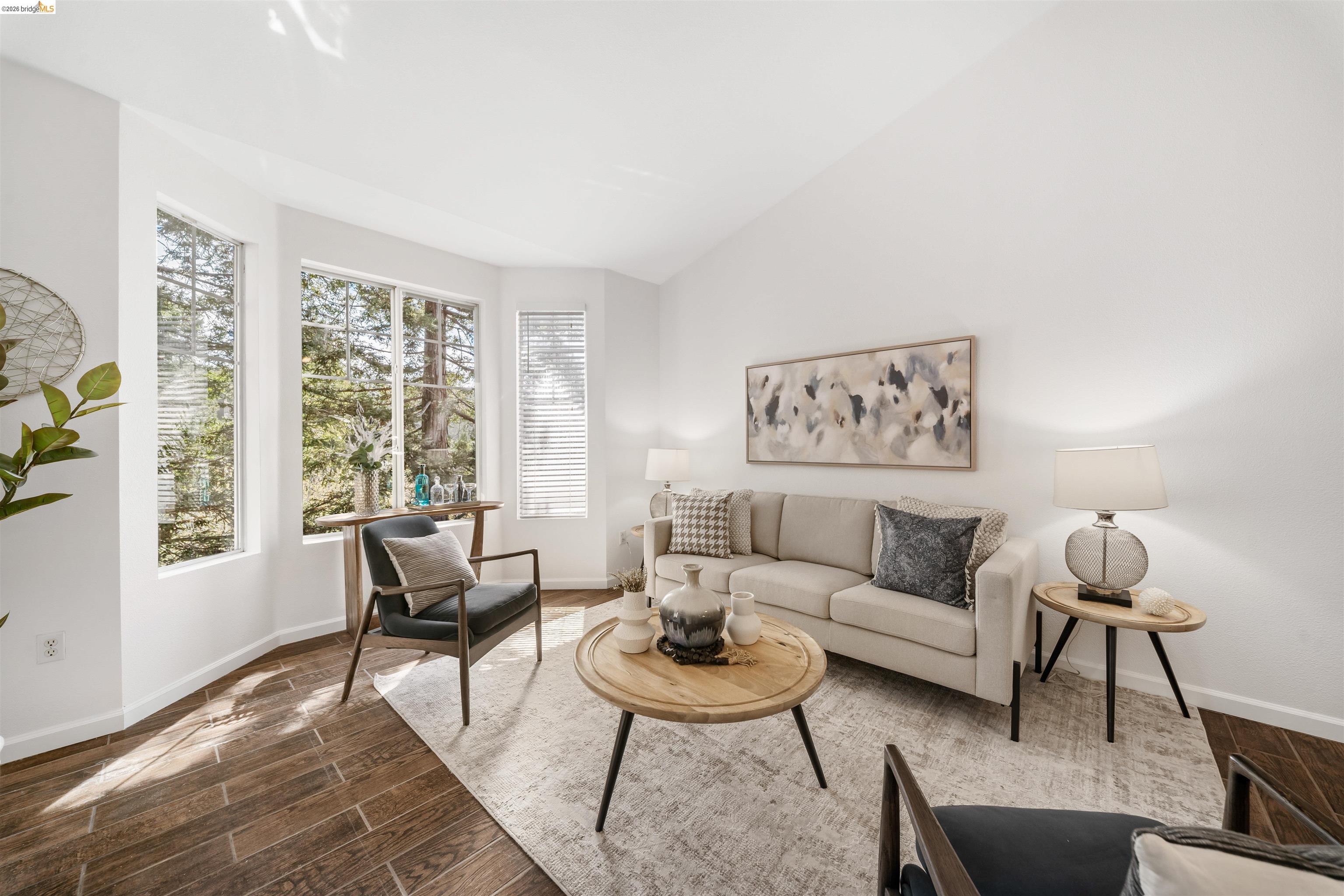 Detail Gallery Image 16 of 40 For 280 Caldecott #321,  Oakland,  CA 94618 - 1 Beds | 1 Baths