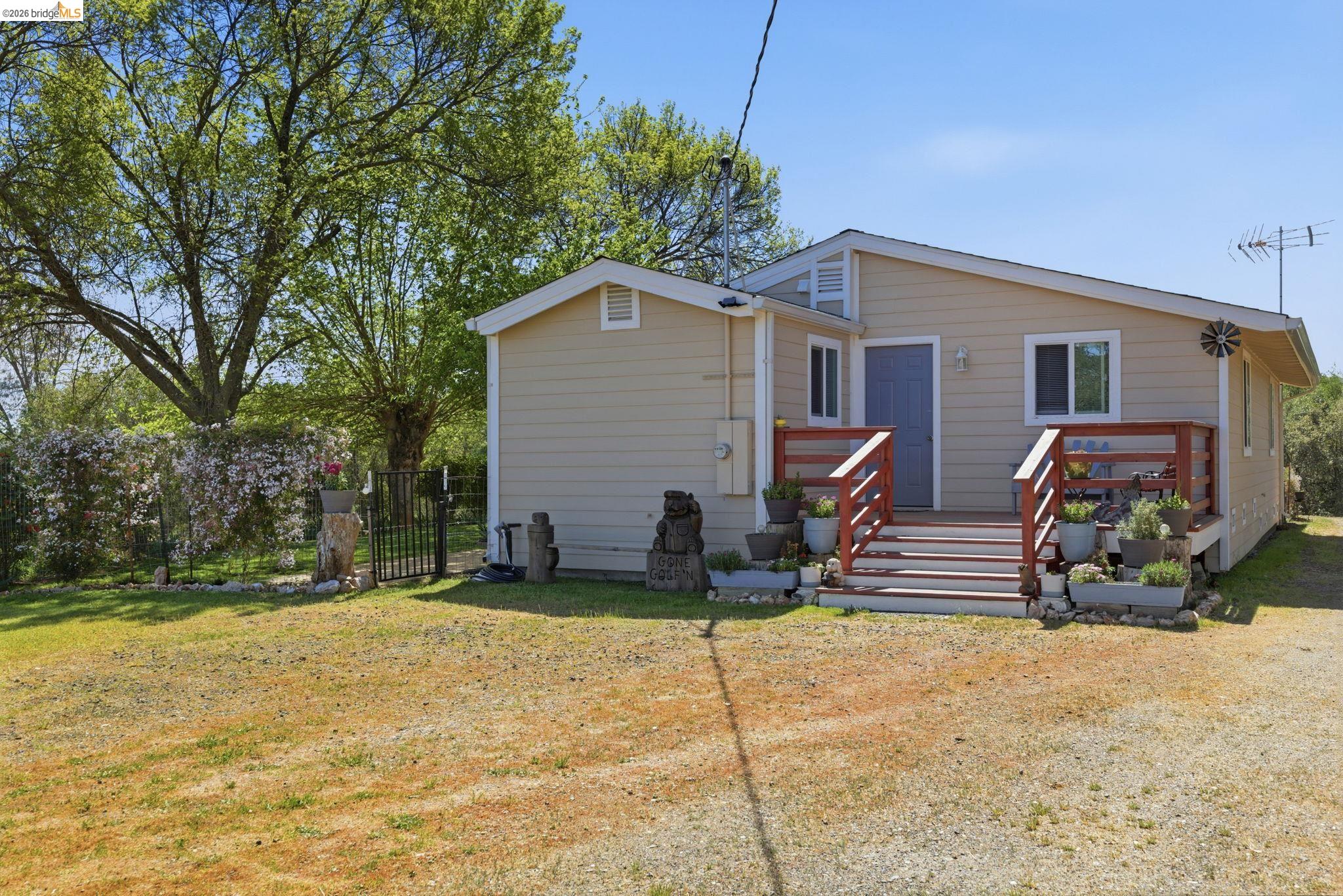 Detail Gallery Image 2 of 46 For 3045 Salmon Rd., Copperopolis,  CA 95228 - 2 Beds | 2 Baths