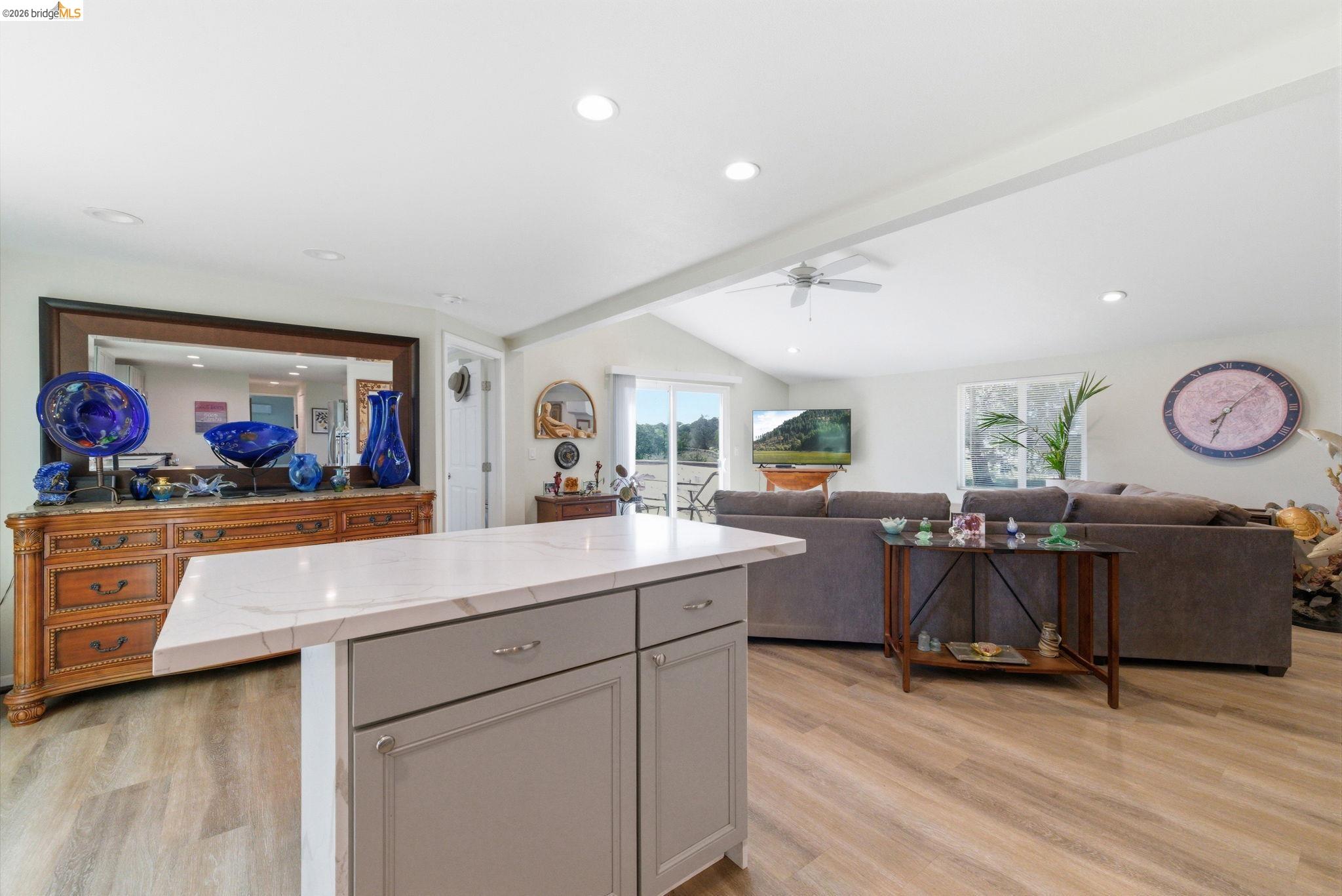 Detail Gallery Image 11 of 46 For 3045 Salmon Rd., Copperopolis,  CA 95228 - 2 Beds | 2 Baths