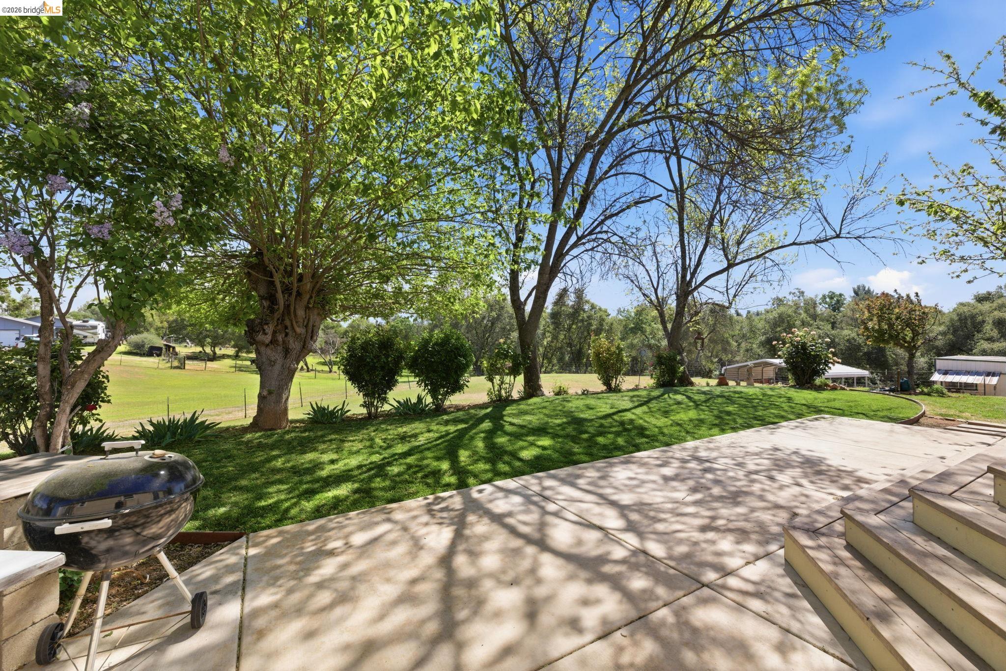 Detail Gallery Image 3 of 46 For 3045 Salmon Rd., Copperopolis,  CA 95228 - 2 Beds | 2 Baths