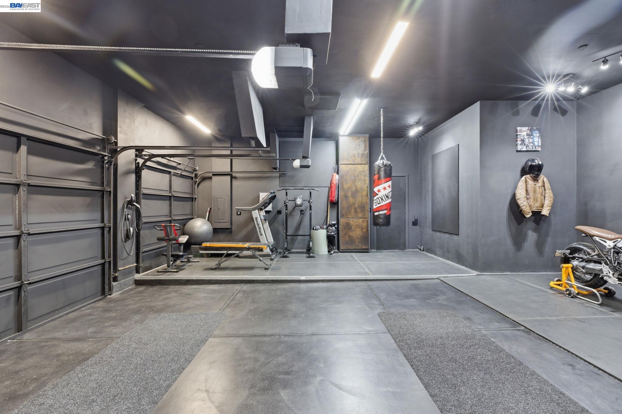 Detail Gallery Image 17 of 60 For 2394 Bharvani Ave, Manteca,  CA 95337 - 4 Beds | 3/1 Baths